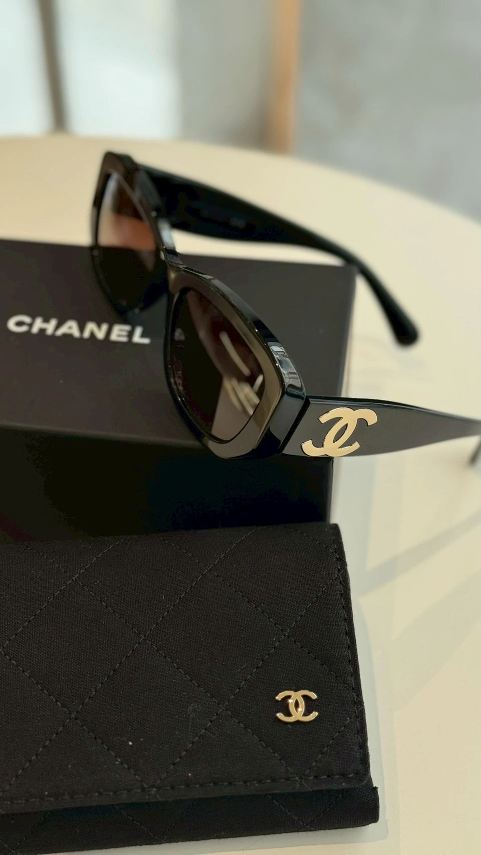 Chanel 漸層墨鏡