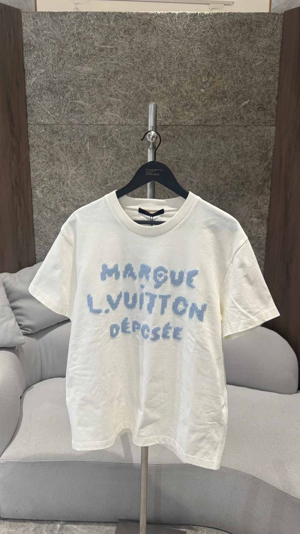 LV 新款白底藍字短袖