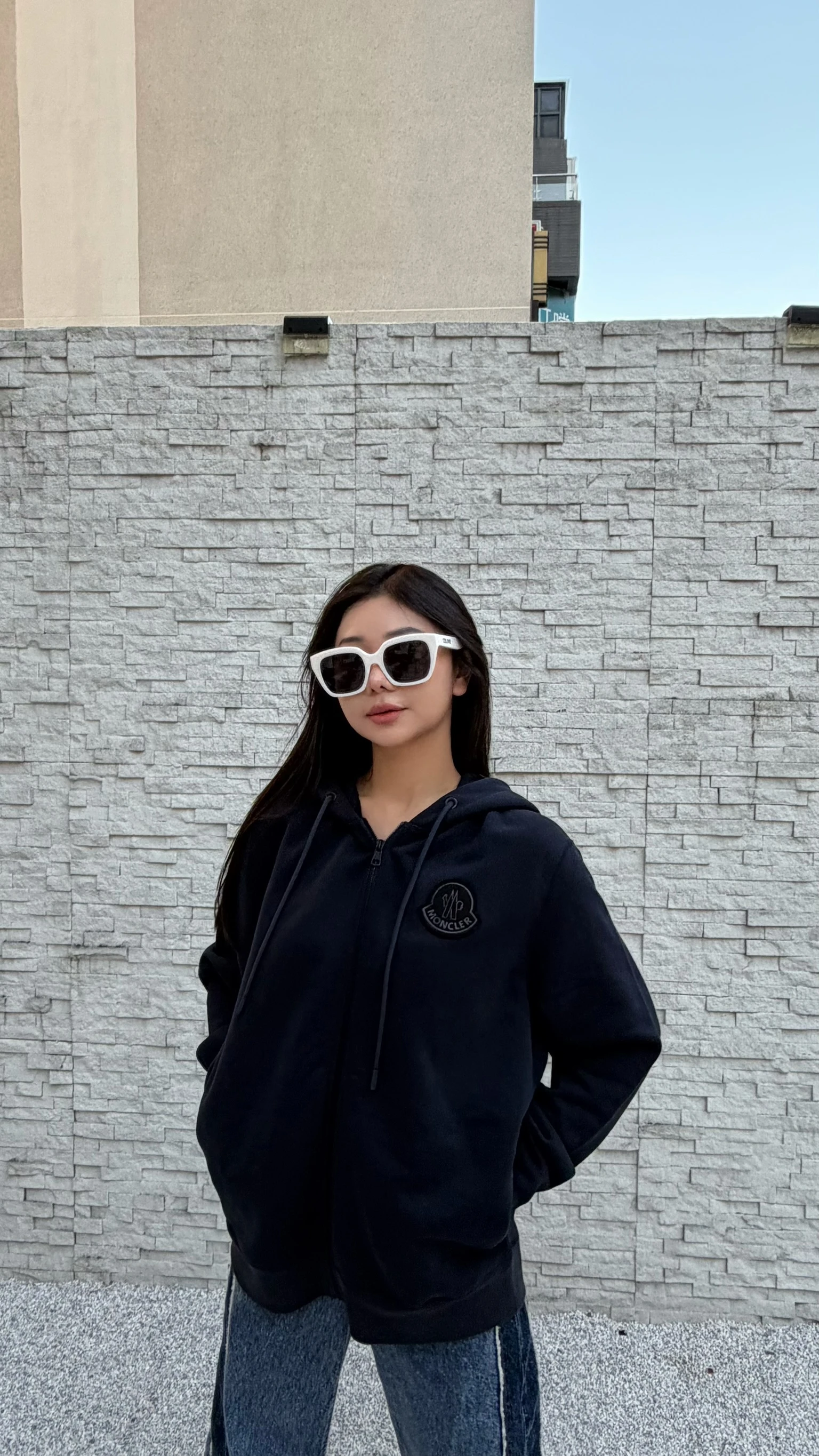Moncler 黑標深藍外套
