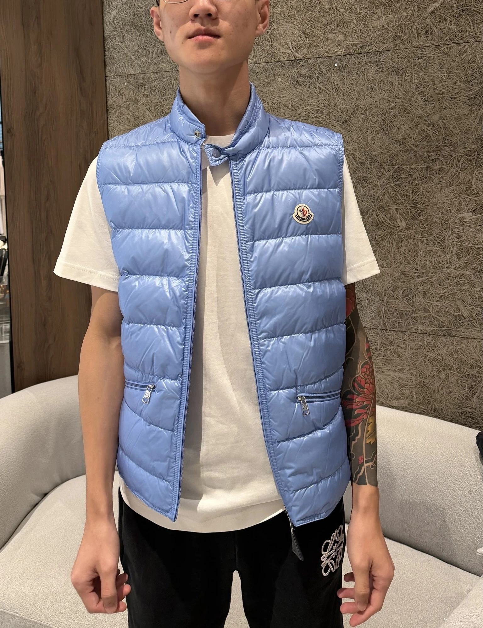 Moncler 淺藍背心