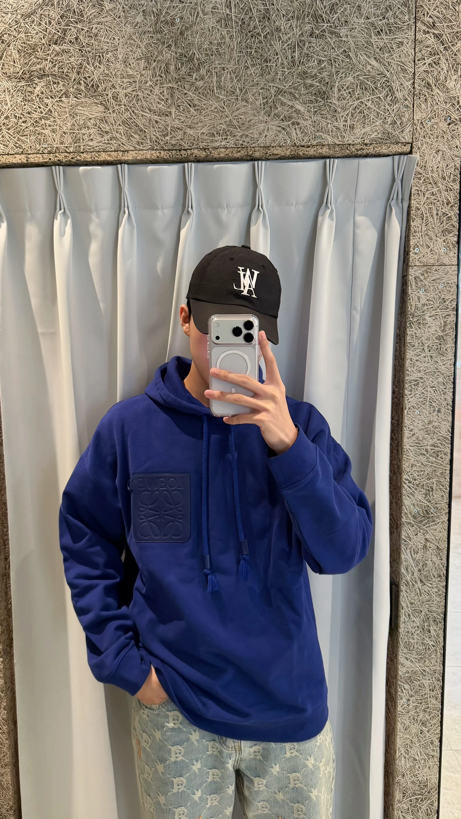 Loewe 壓紋LOGO 帽T 深藍