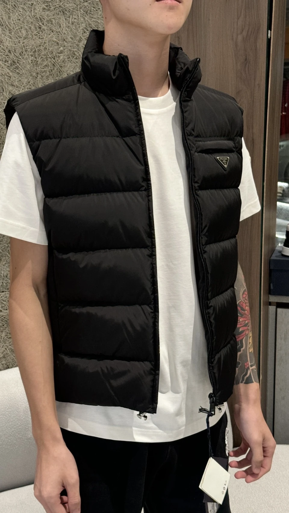 Prada 羽絨背心