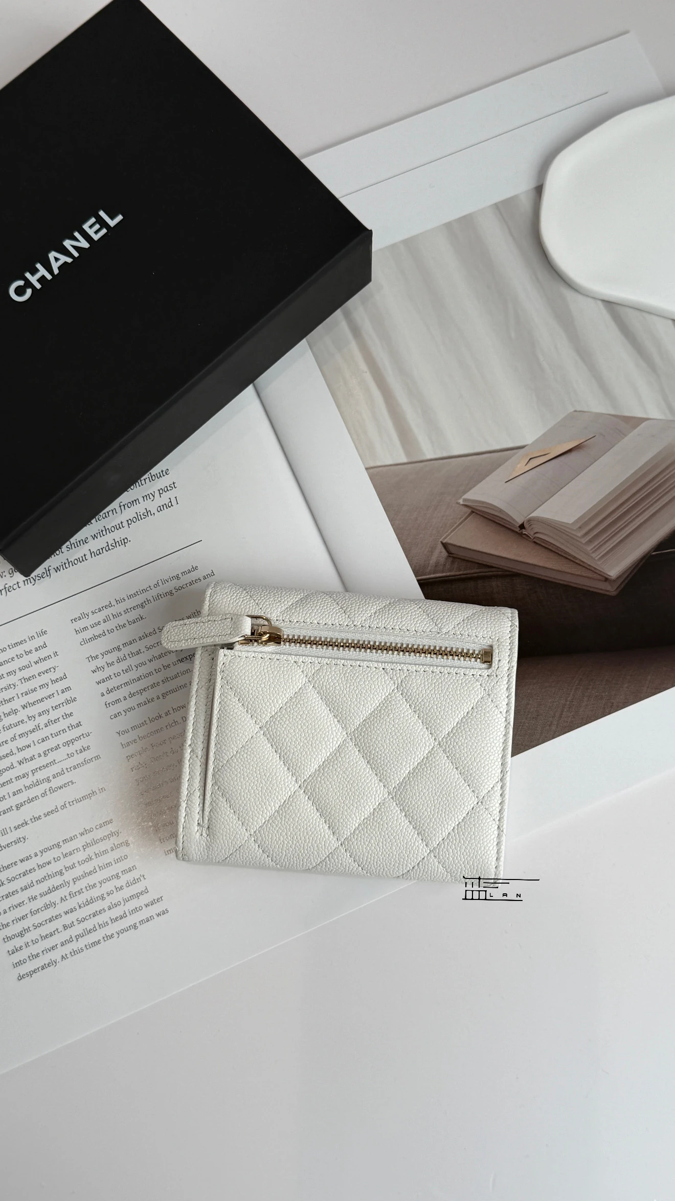 Chanel 白色三折