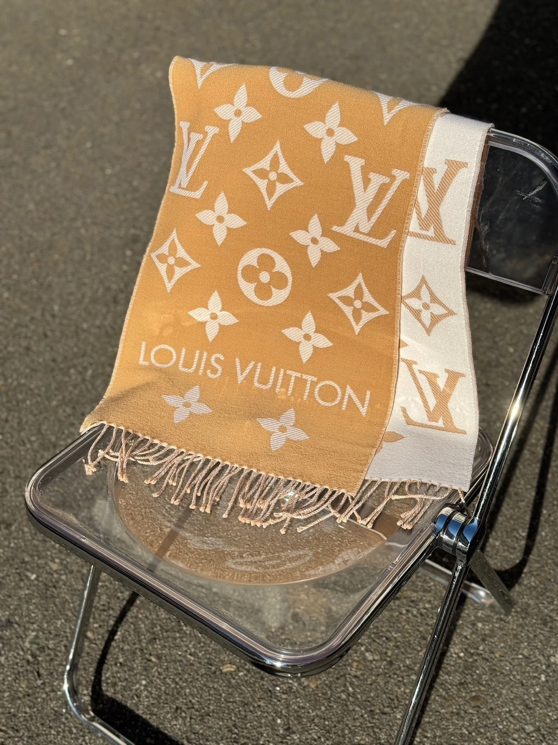 LV 雙色圍巾 奶茶色