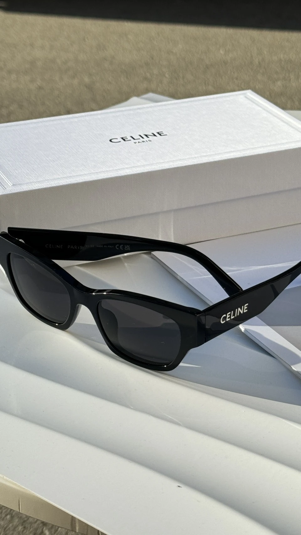 Celine 粗框黑邊墨鏡
