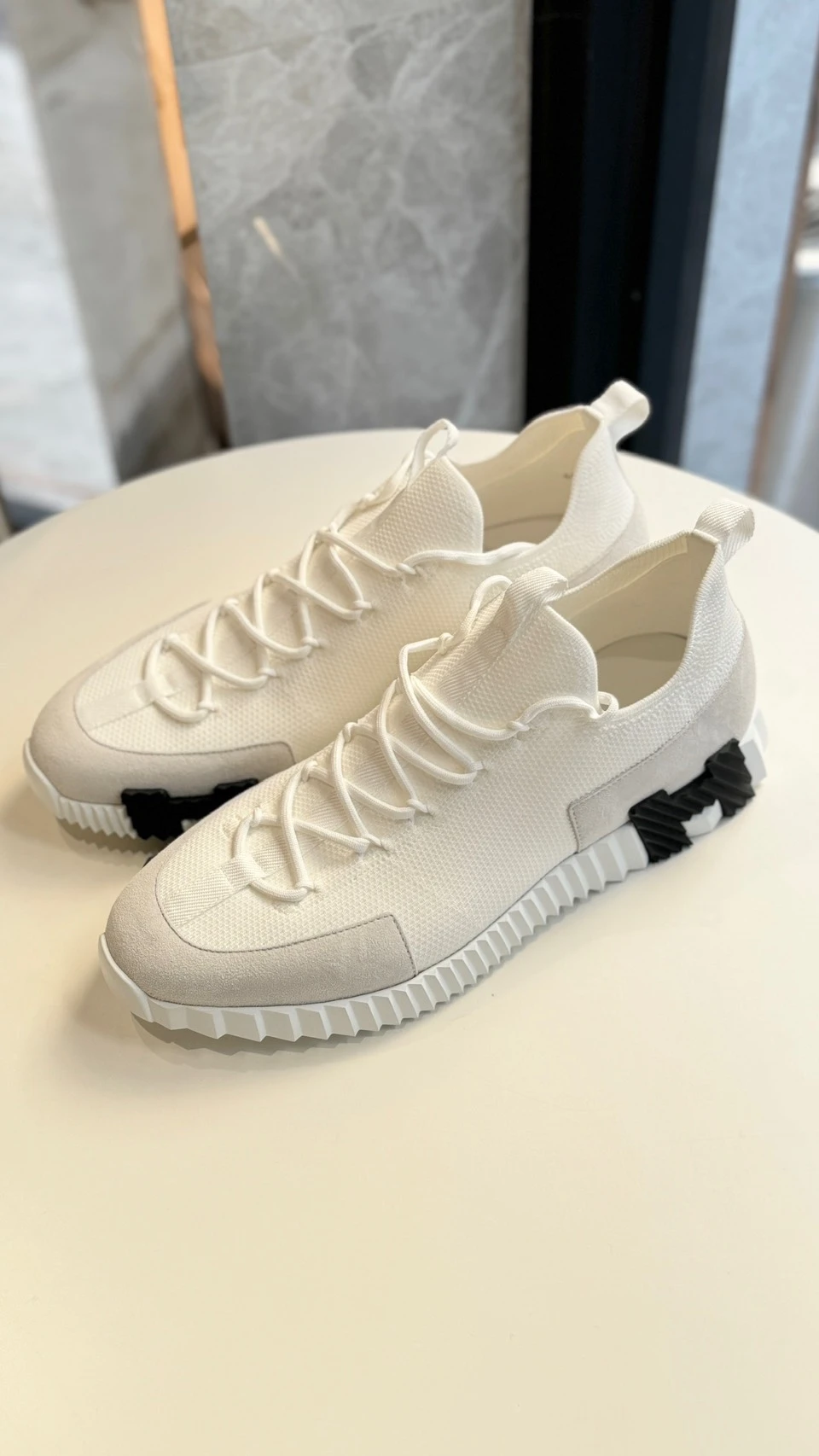 Hermes 新款休閒鞋