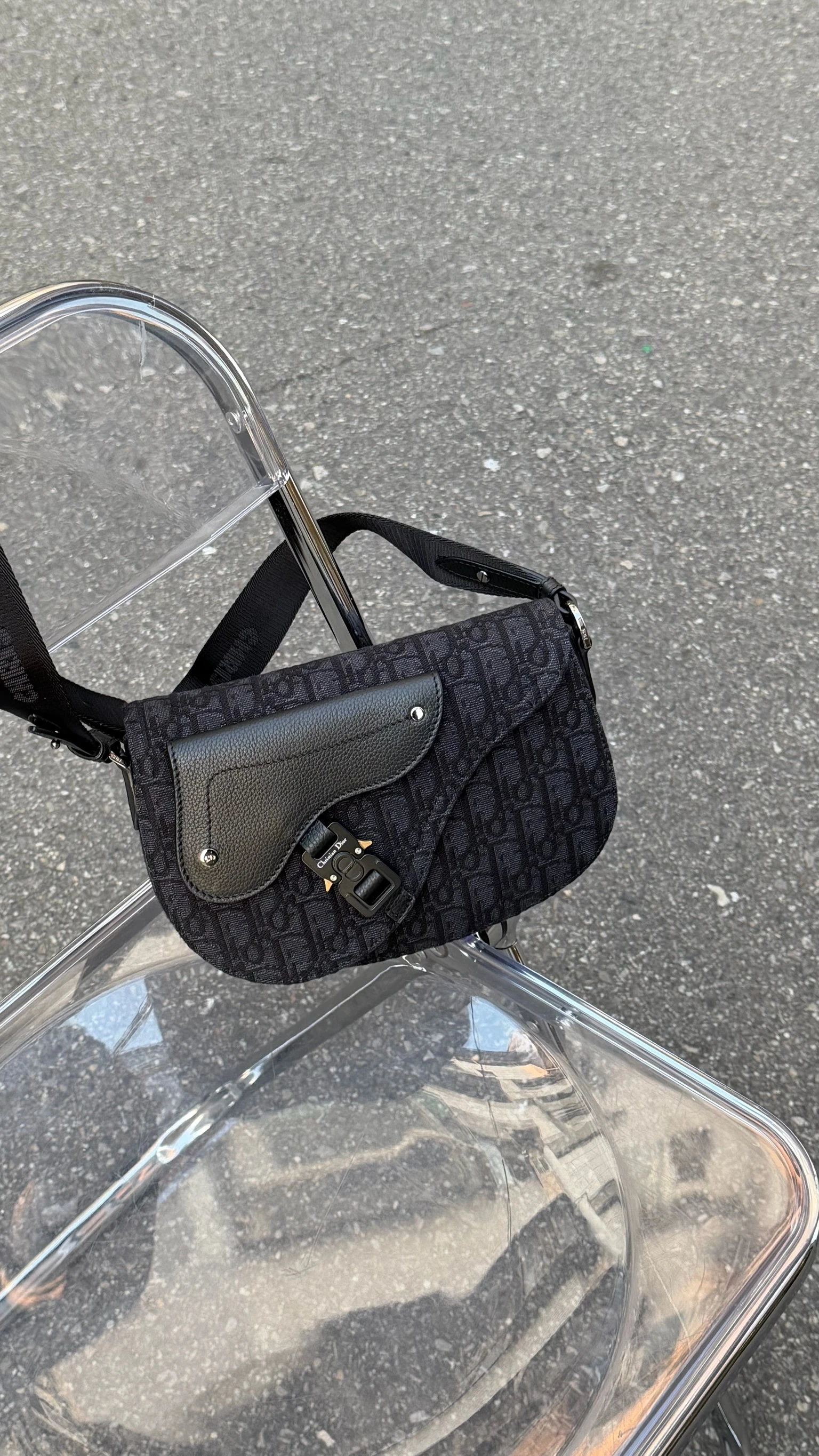 Dior 郵差信使包