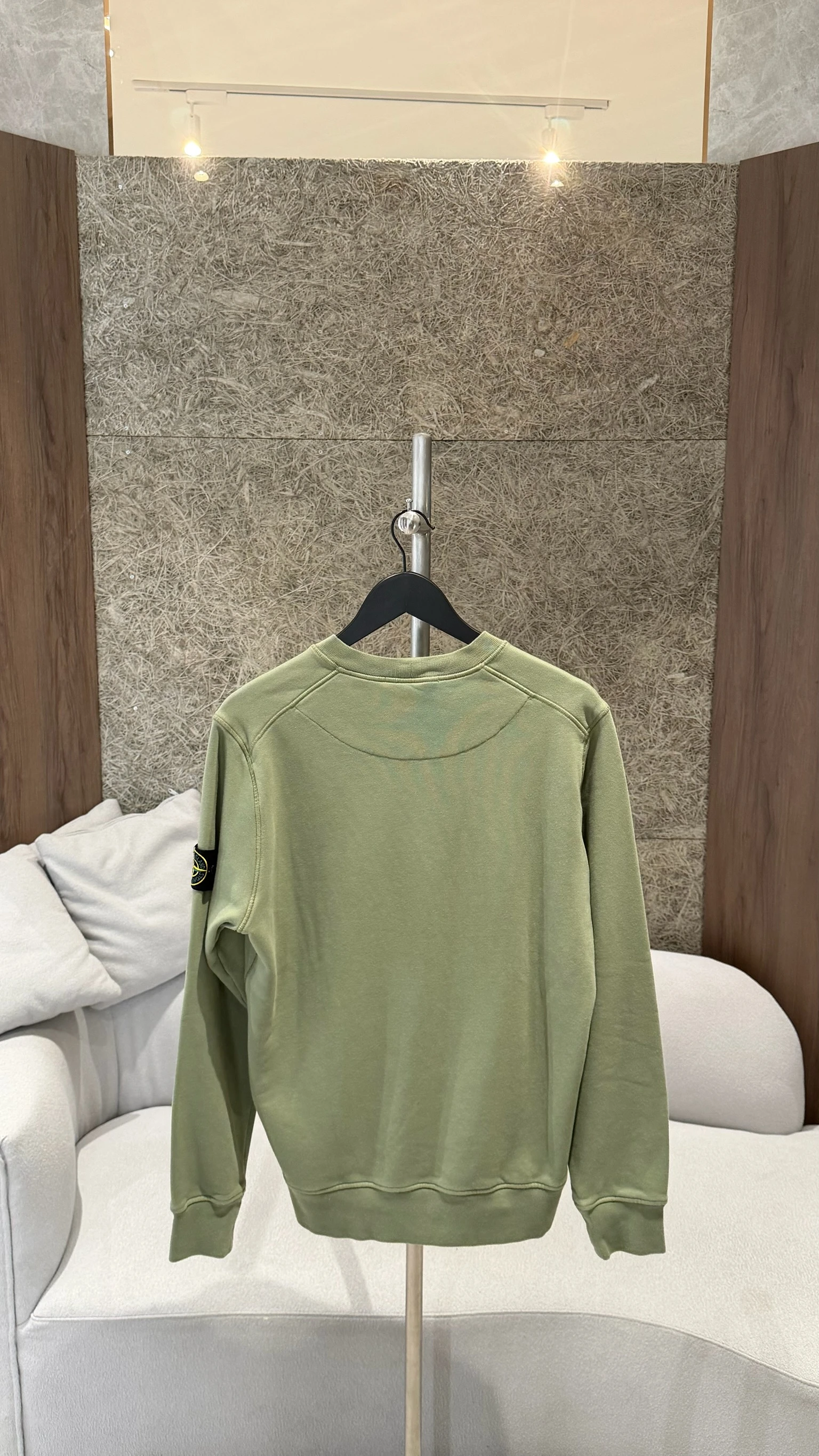 Stone island 軍綠色大學踢
