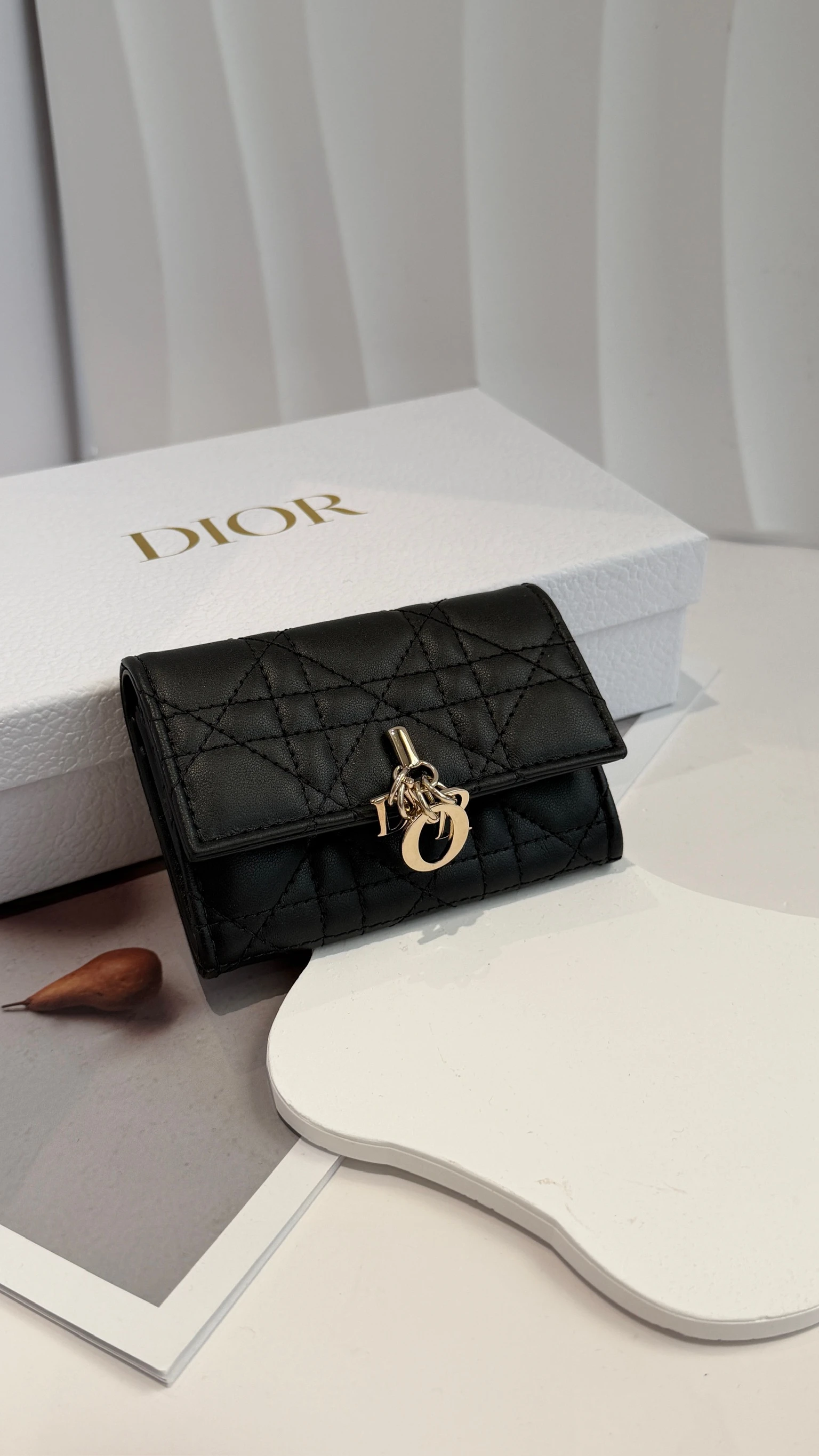 Dior 黑色蝴蝶結卡包