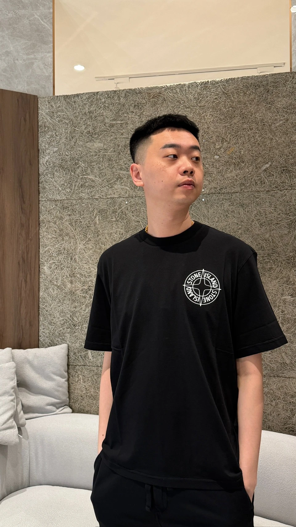 Stone island 黑短袖
