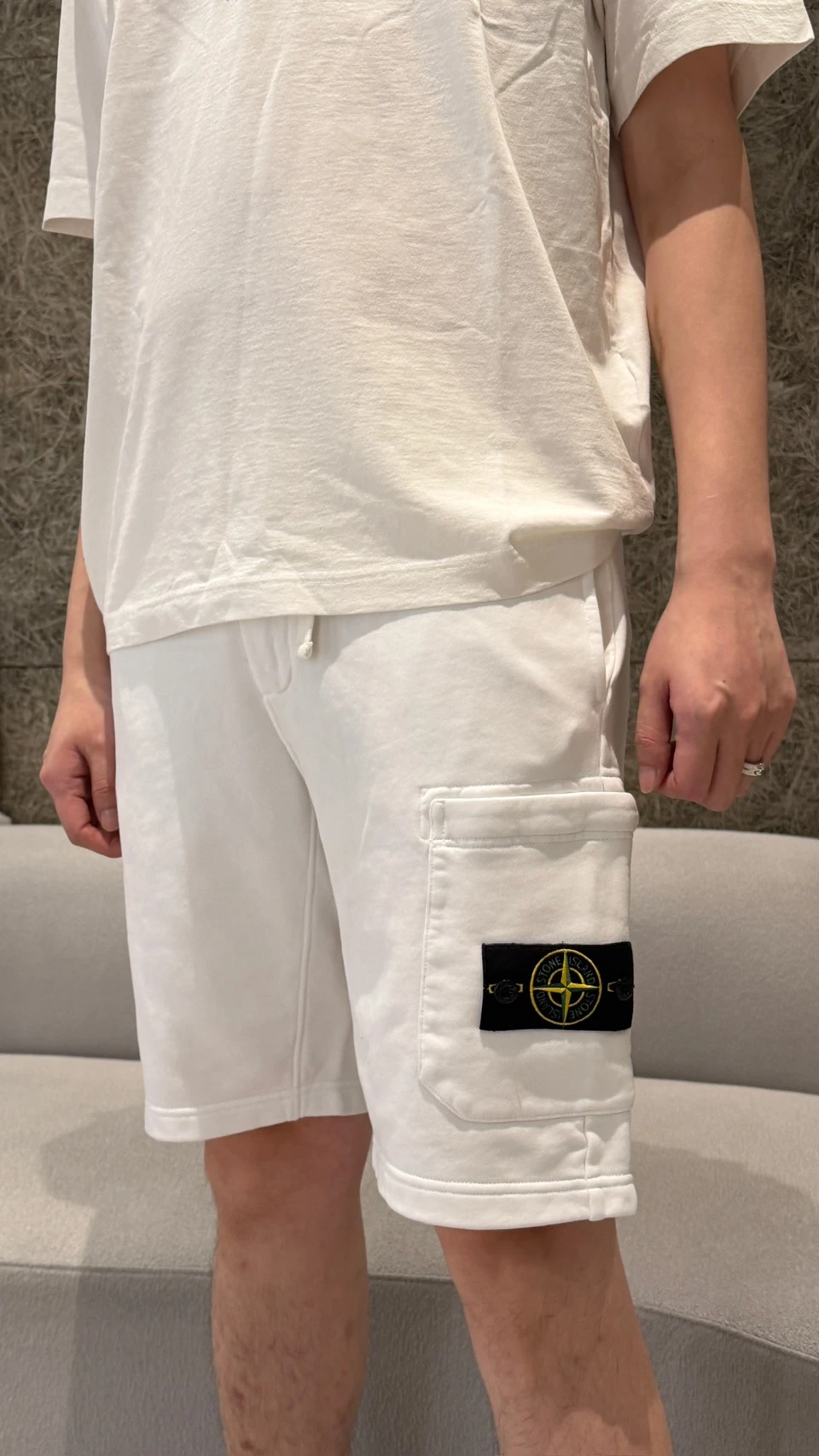 Stone island 白色口袋棉短褲