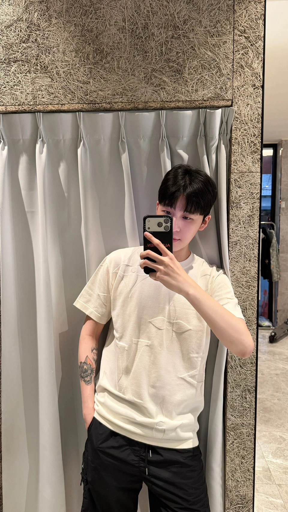 LV 滿版浮雕大標短袖