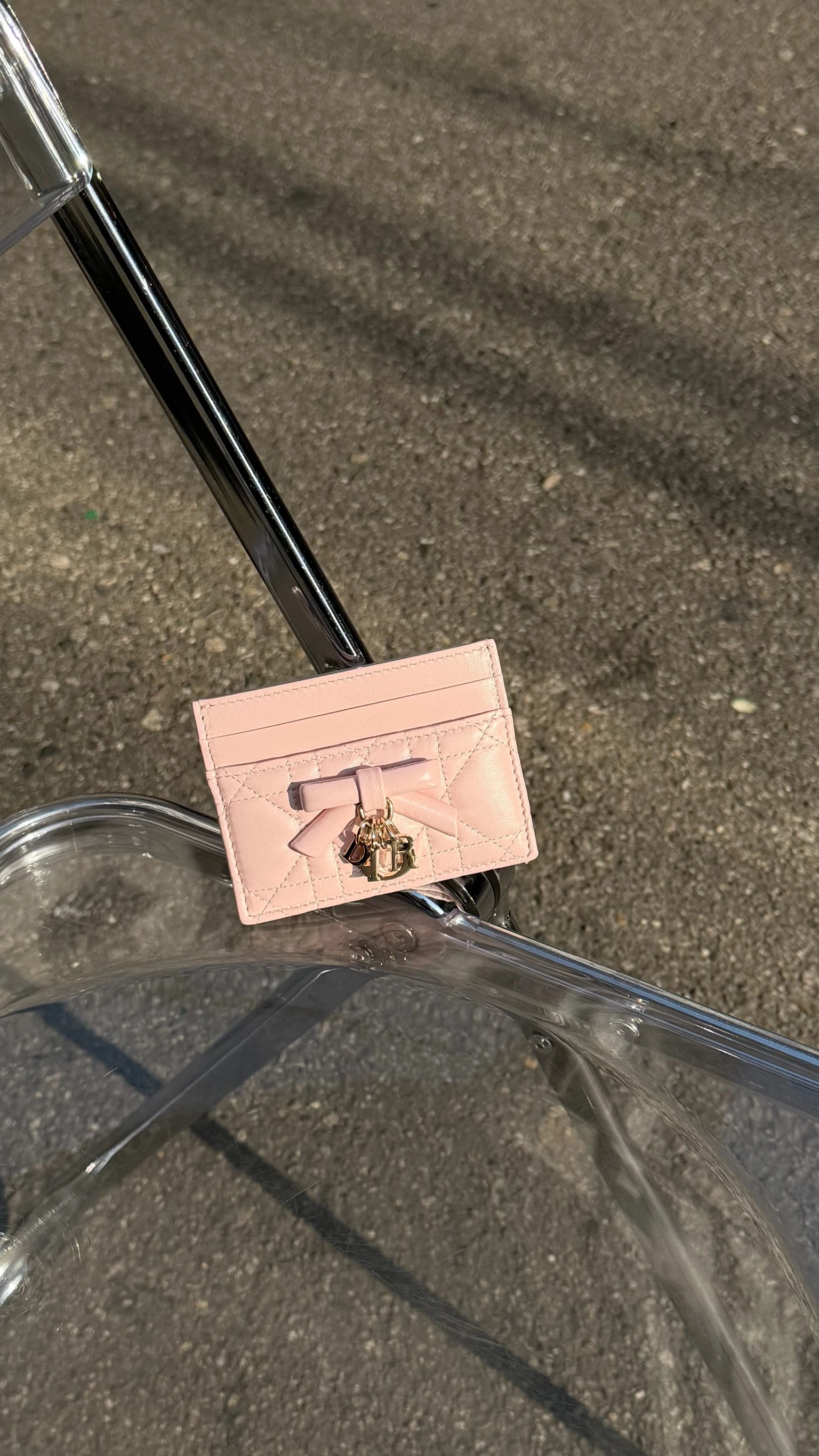 Dior 粉色蝴蝶結卡夾