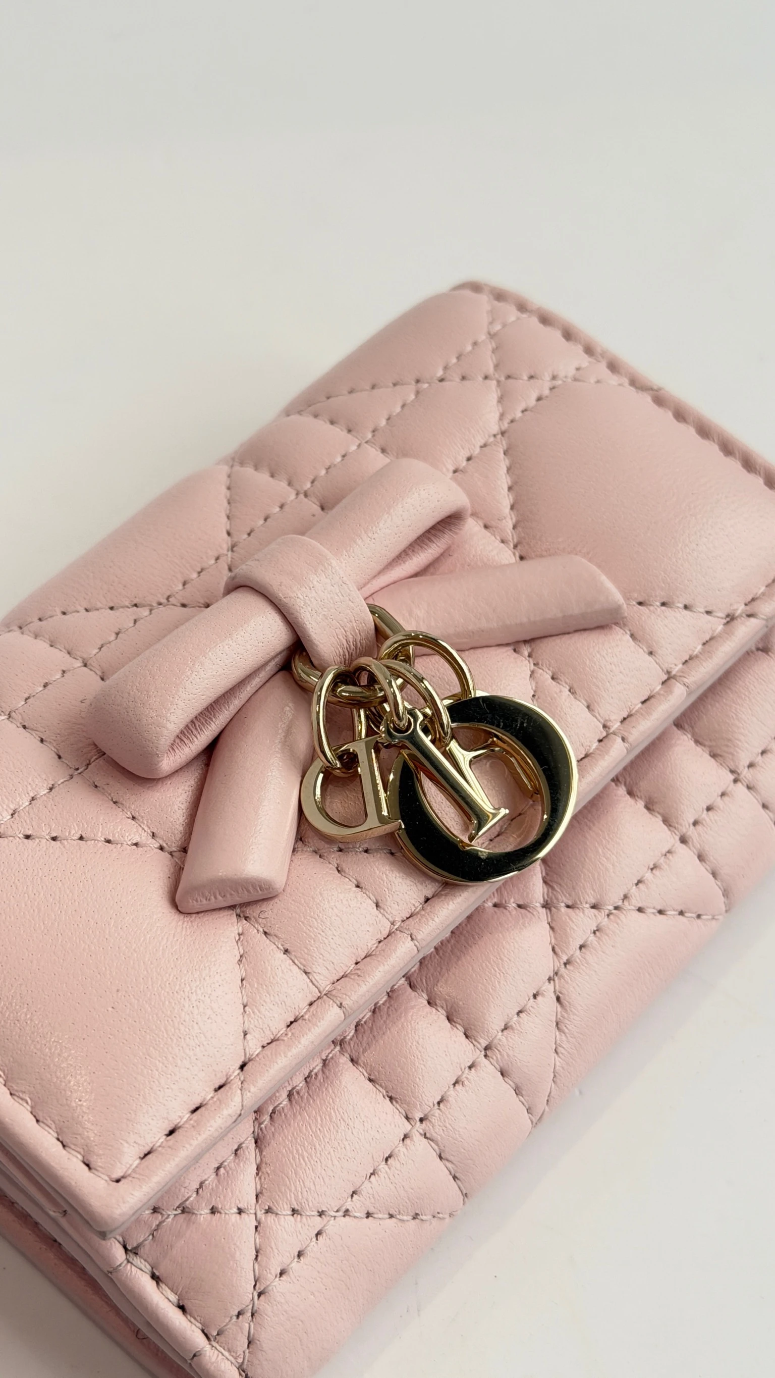 Dior 粉色蝴蝶結卡包