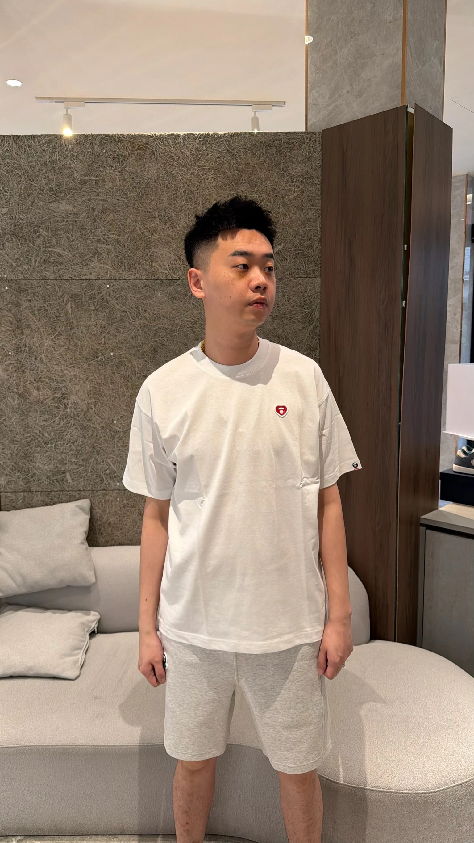 Aape 紅標素踢
