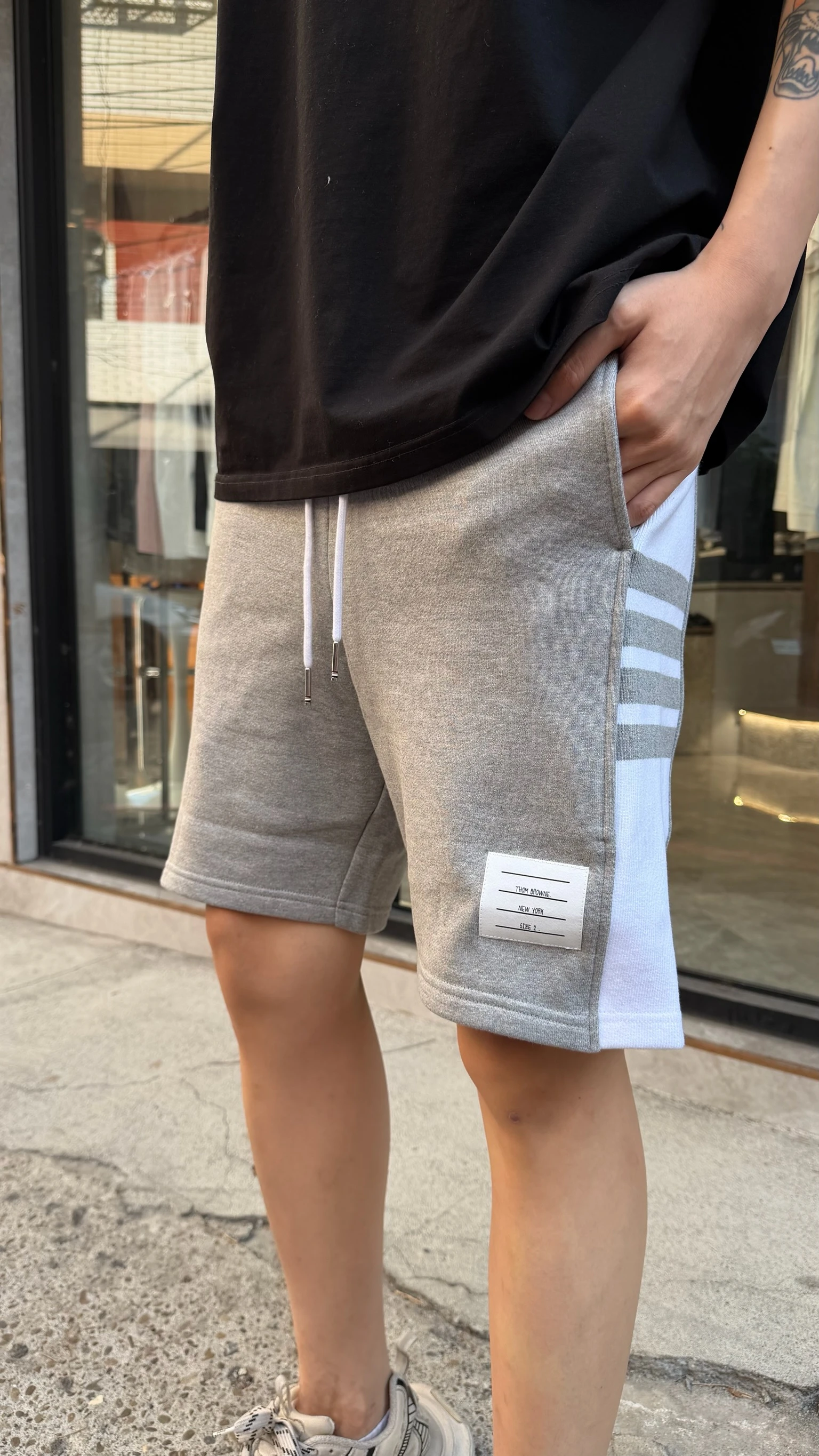 TB 灰白拼接短褲
