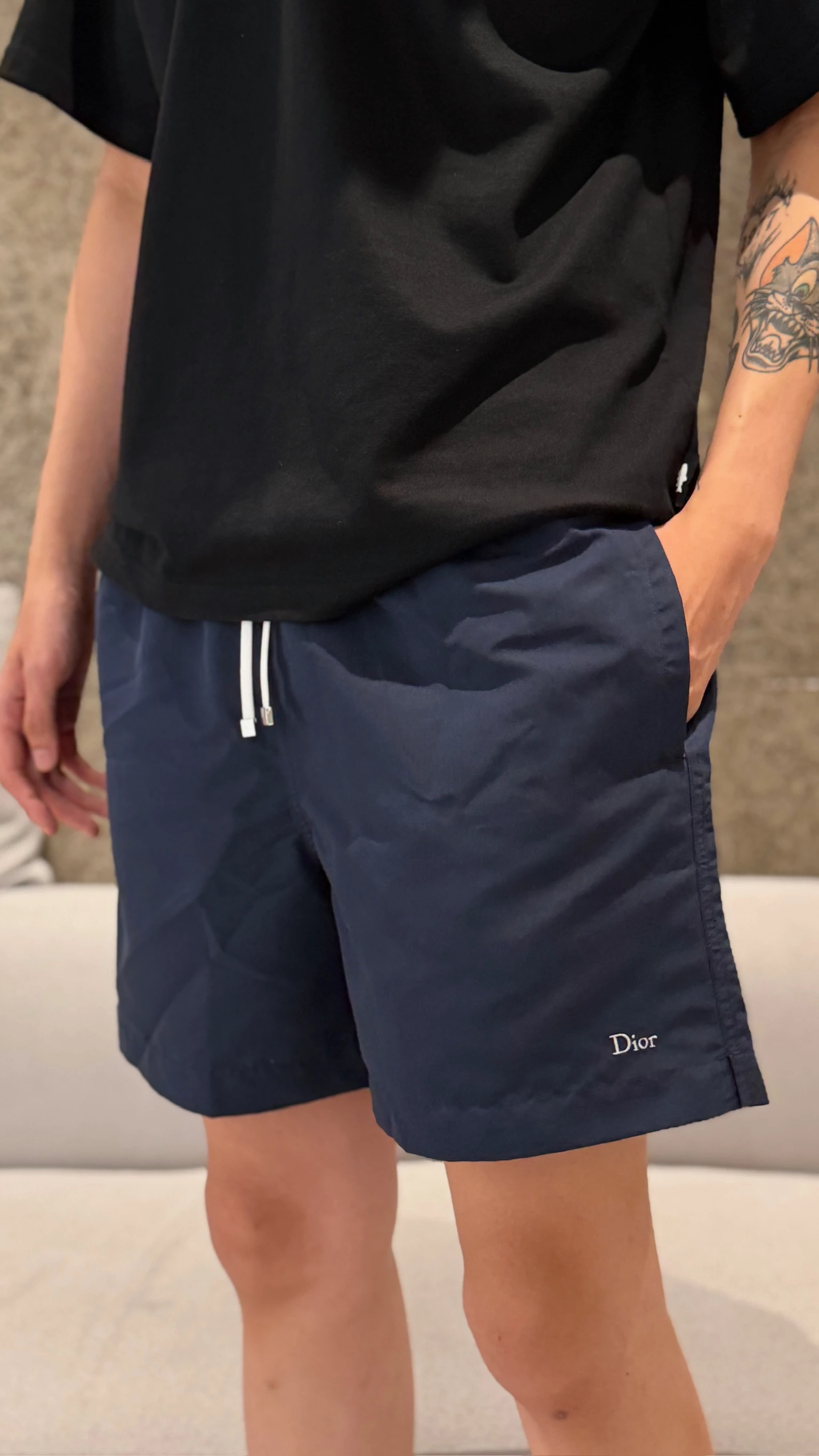 Dior 素面小文字短袖