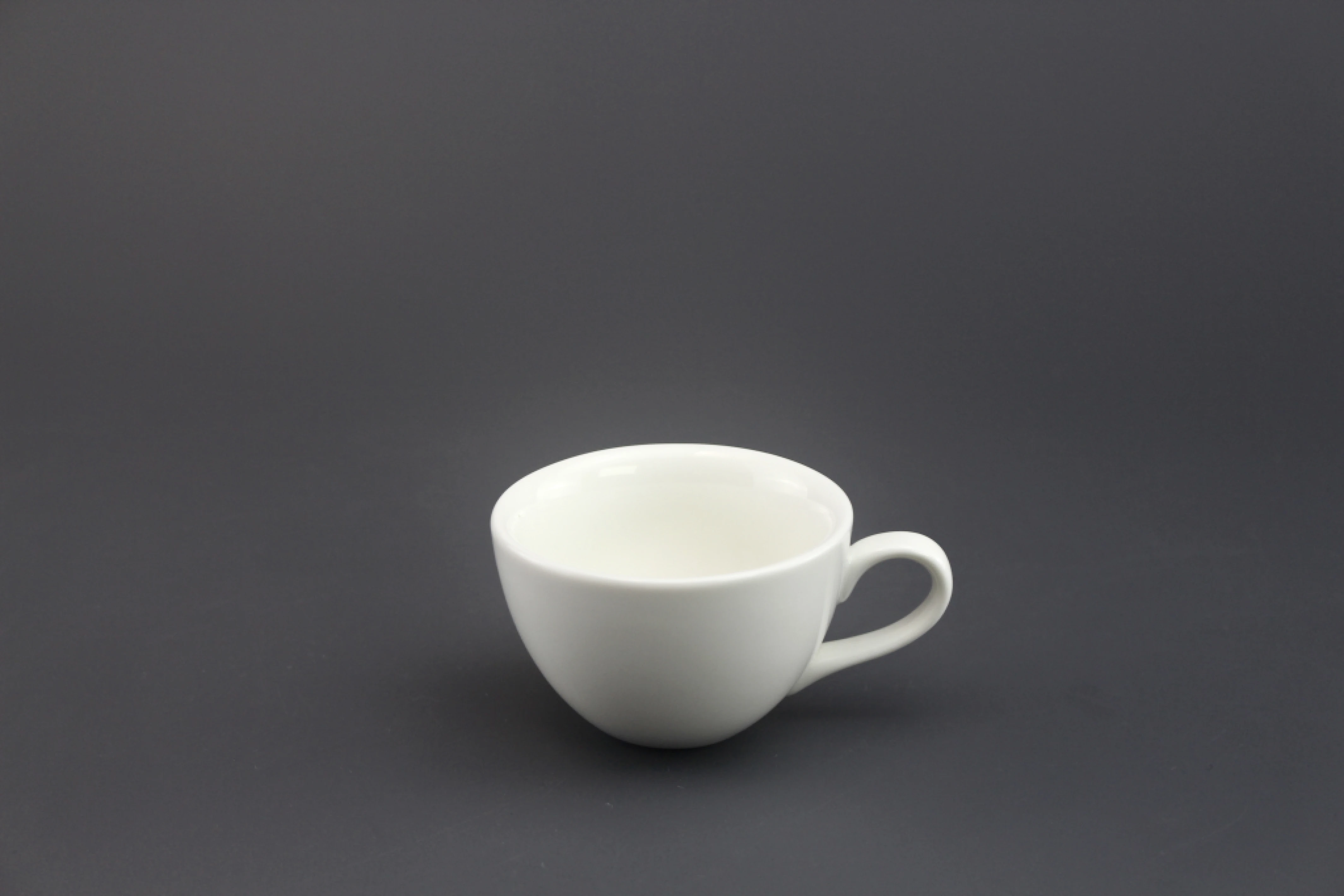 白玉小可愛有把杯(60cc)