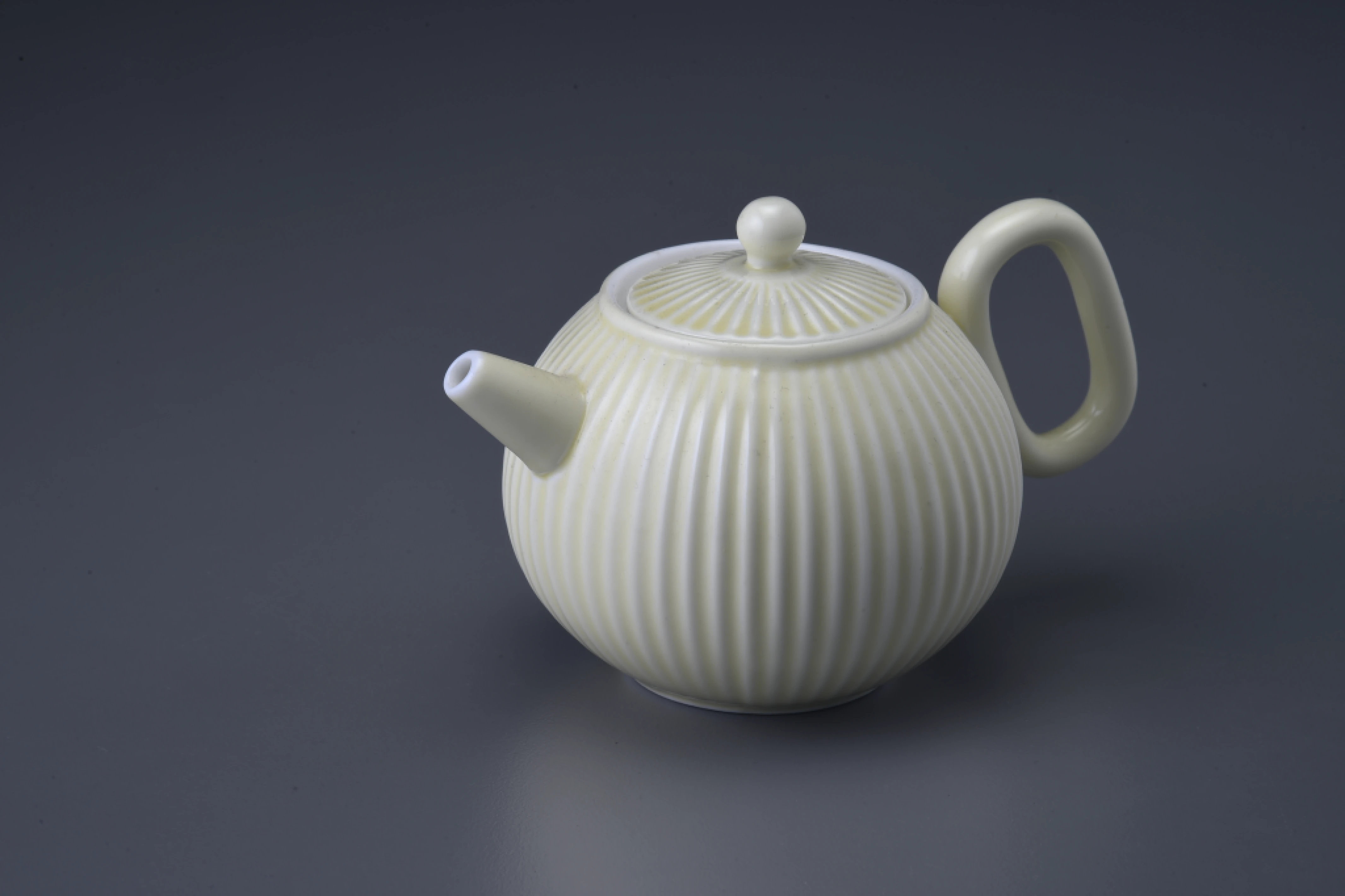 時尚巧紋月黃茶壺(150cc)