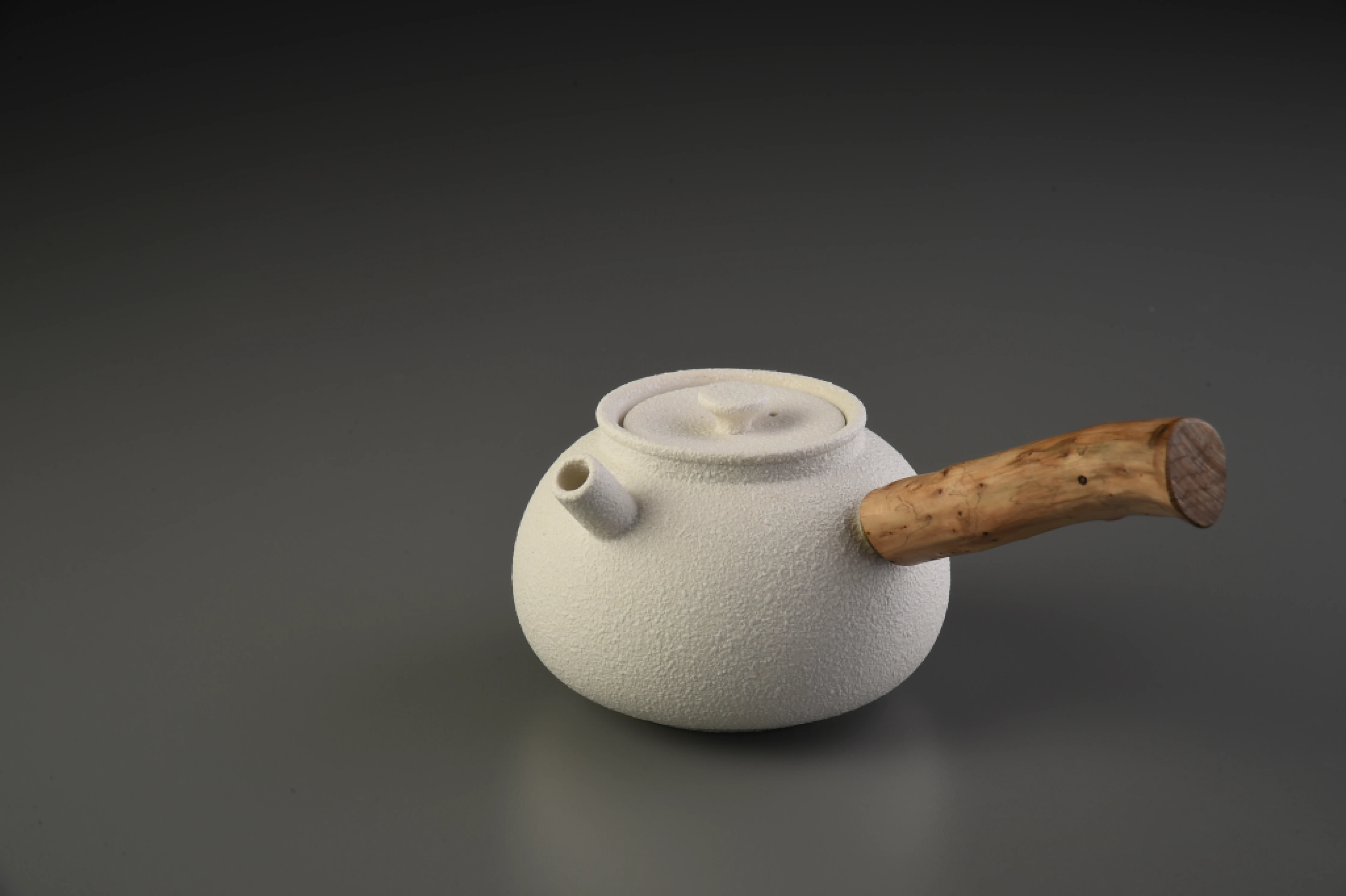滿庭芳白側把壺/低老木柄(300cc)