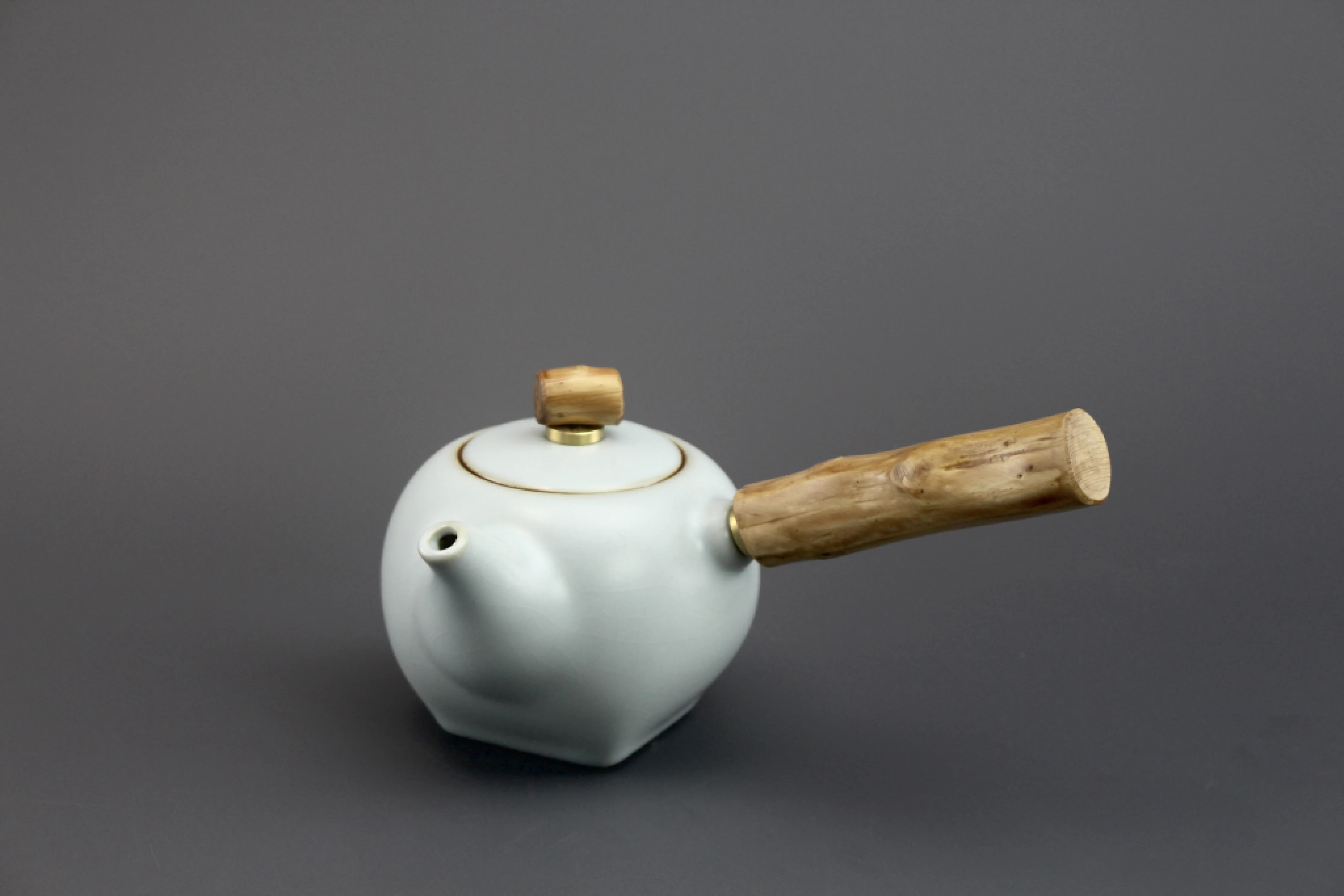 汝窯天青天圓地方老樹根壺(200cc)