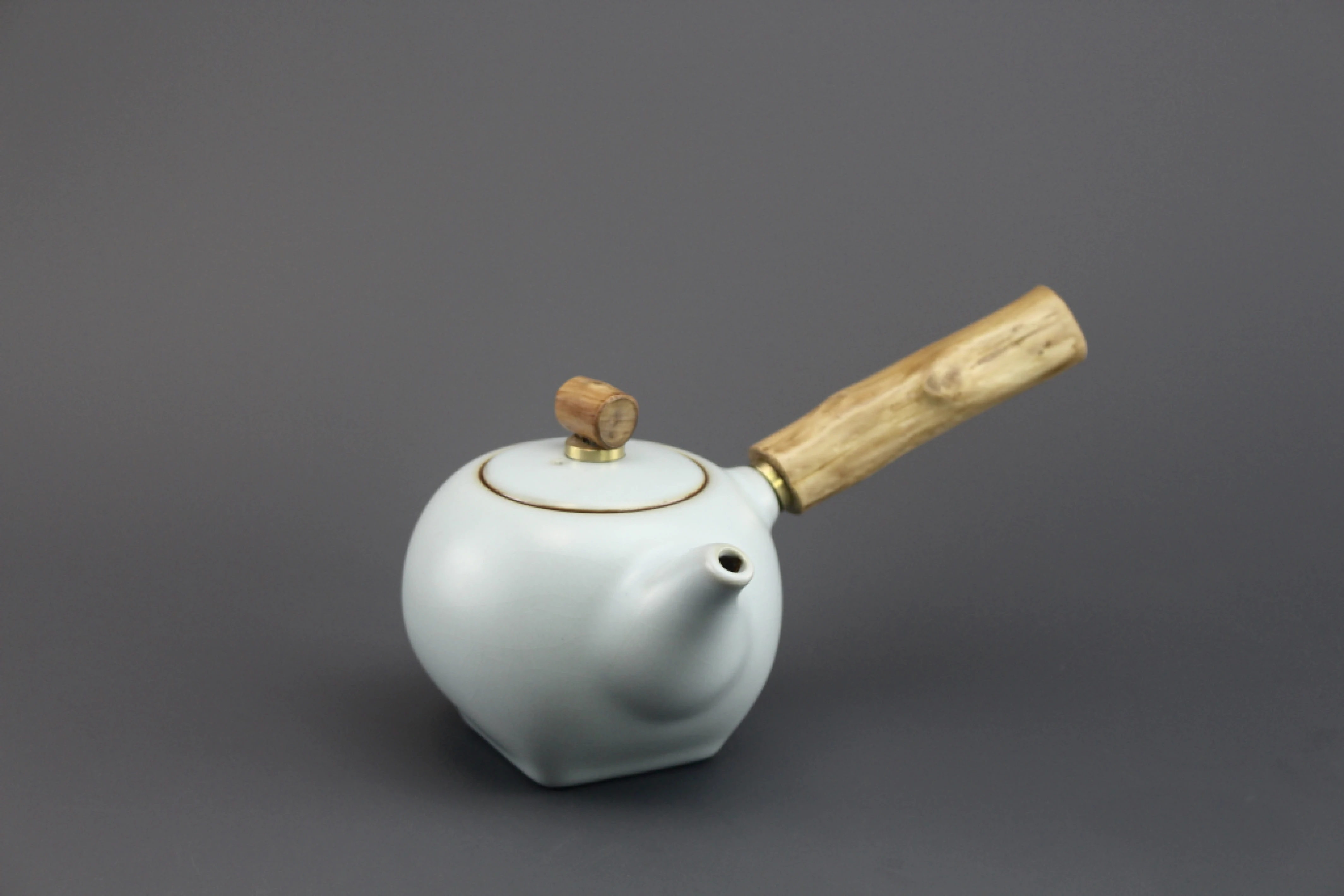 汝窯天青天圓地方老樹根壺(200cc)