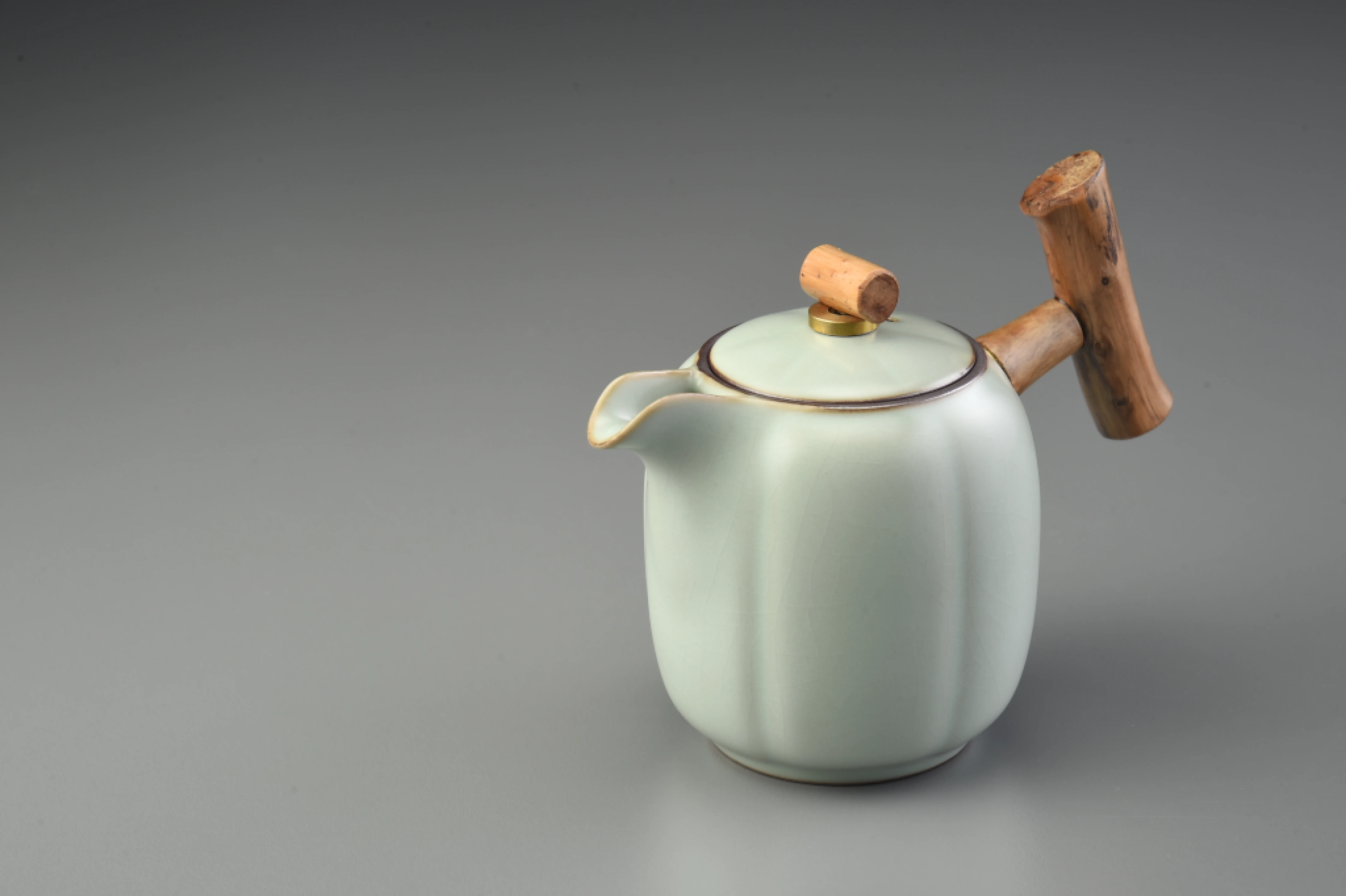 汝窯梅子綠尖嘴南瓜老樹根T把壺(220cc)