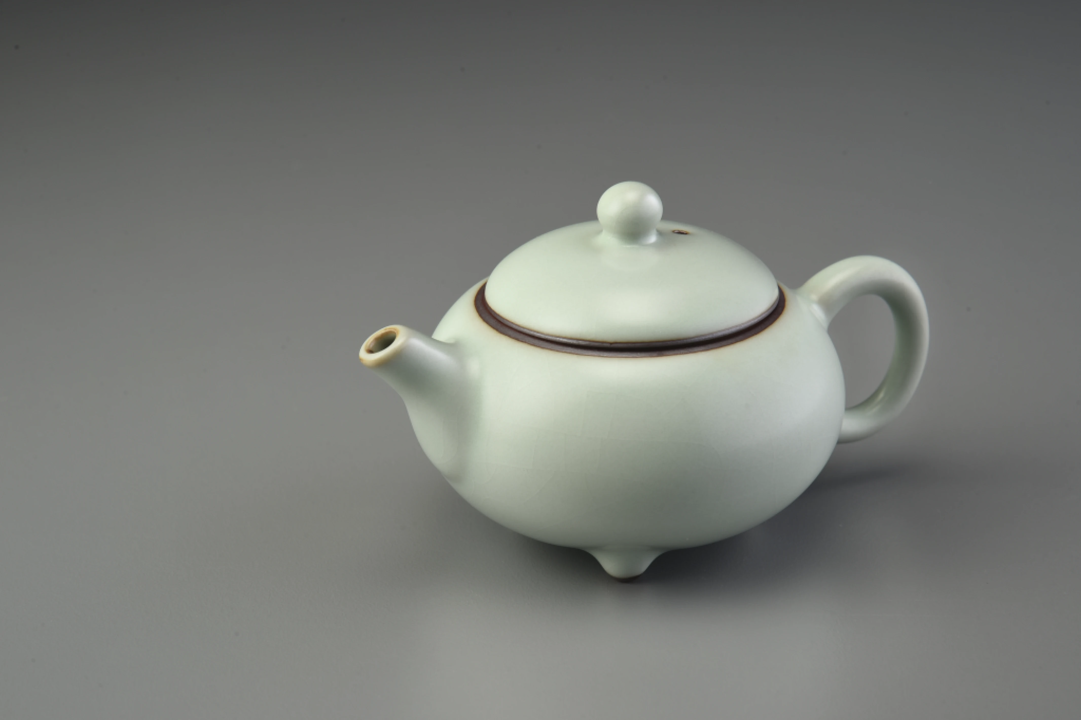 汝窯梅子綠三角壺(140cc)