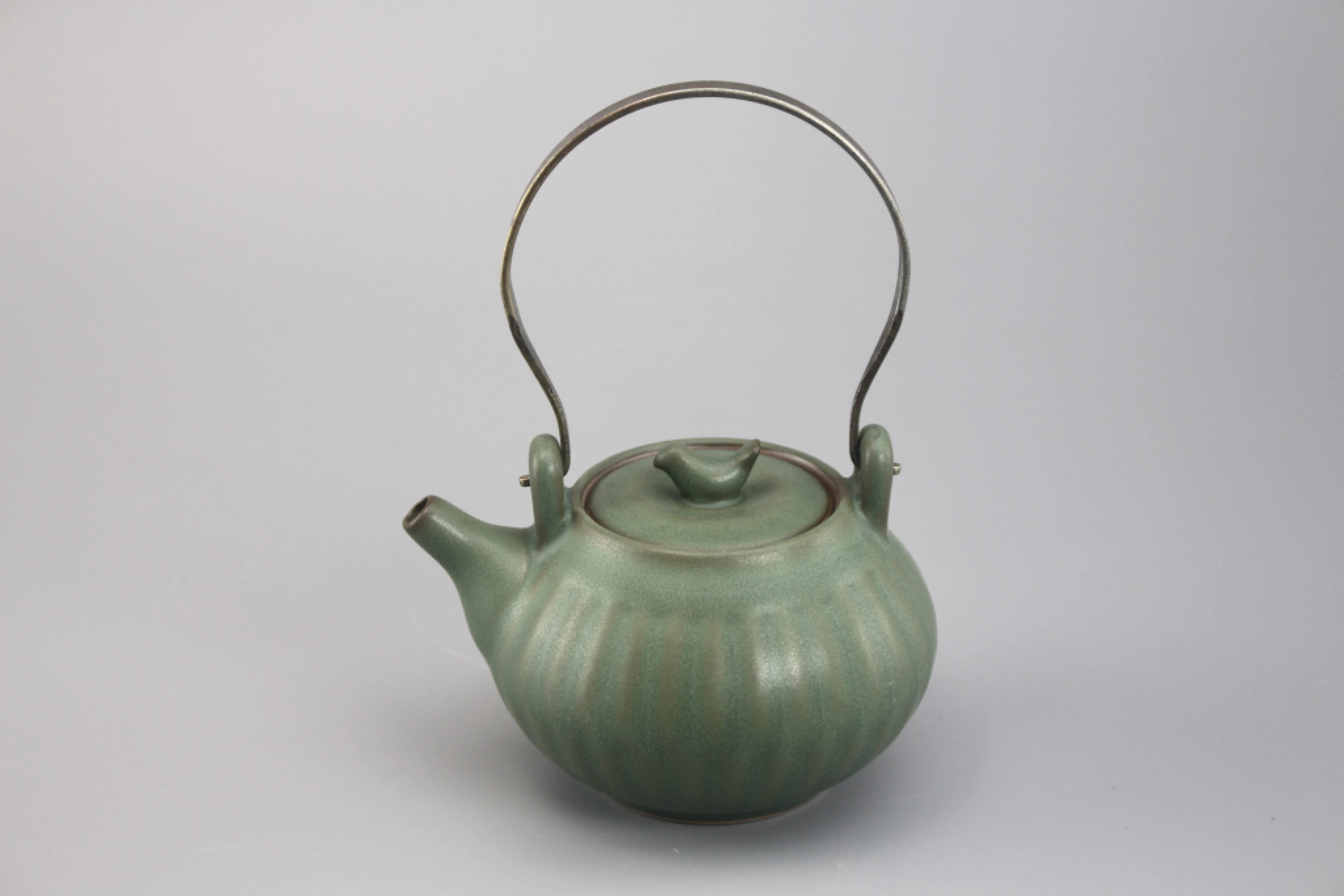 草綠釉提梁壺(190cc)