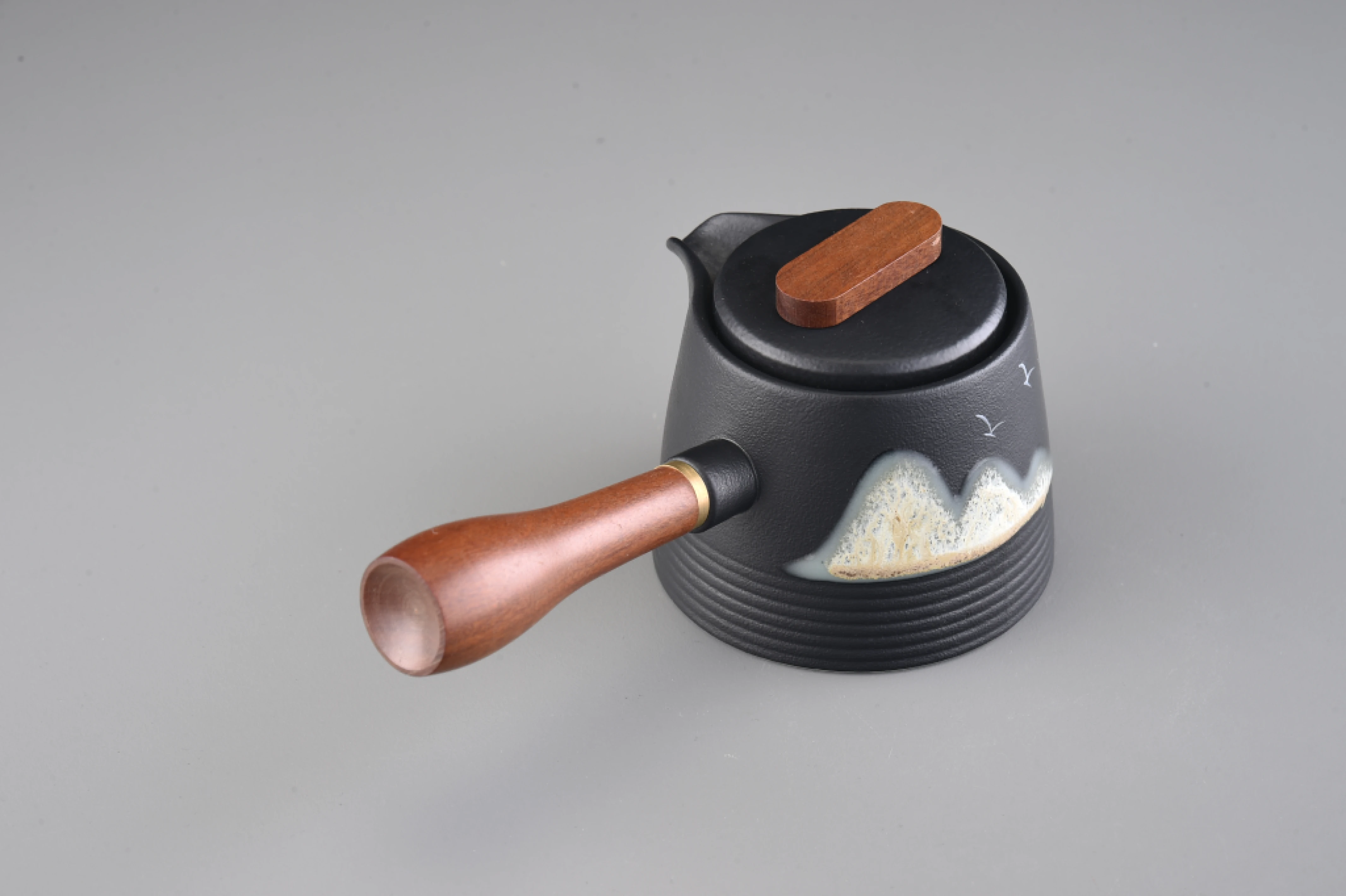 黑彩山水木柄側壺(200cc)