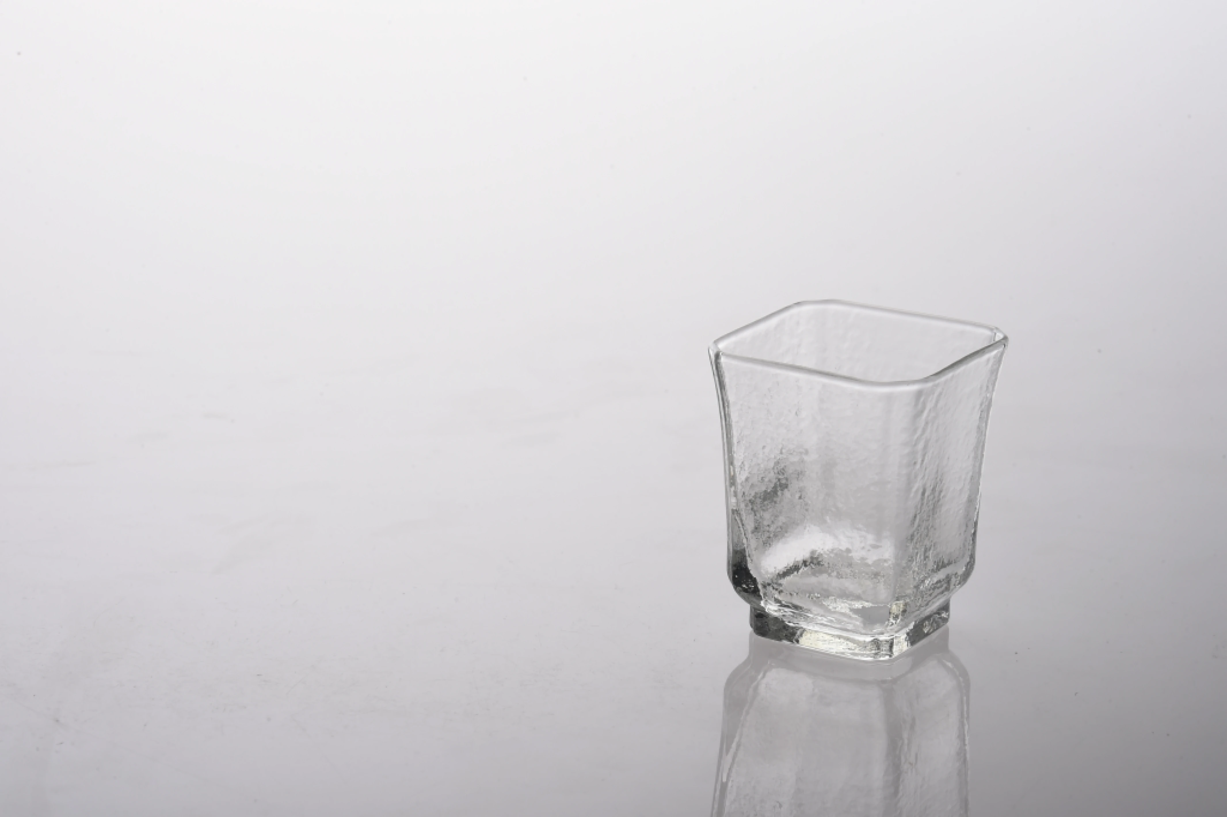 GL捶打高四方玻璃杯(40cc)