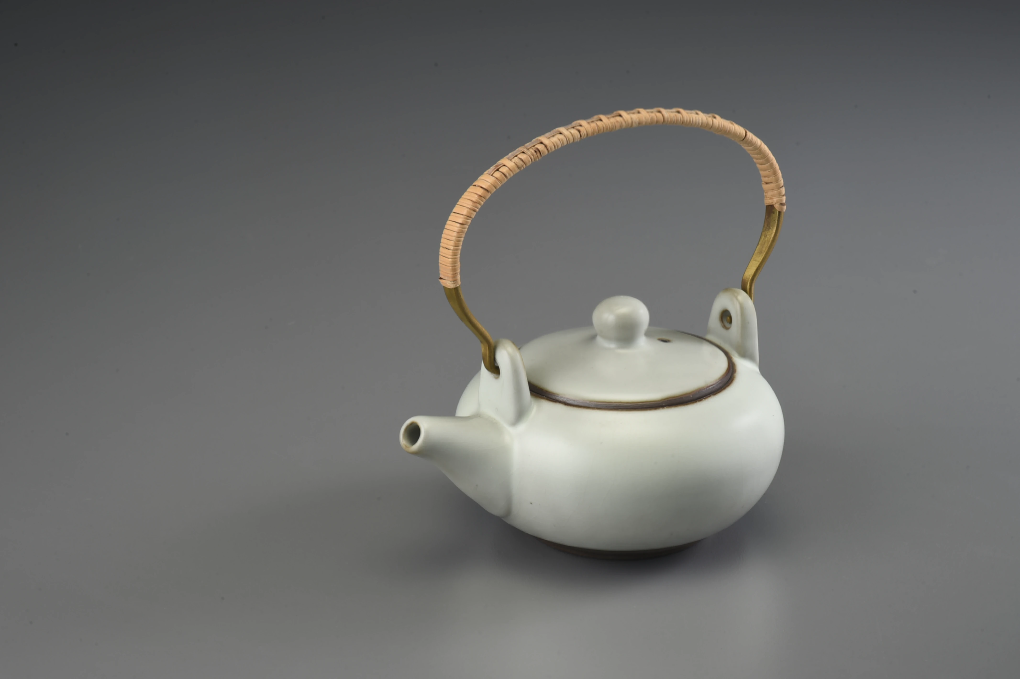 C粉青汝窯茶韻提梁壺(220cc)