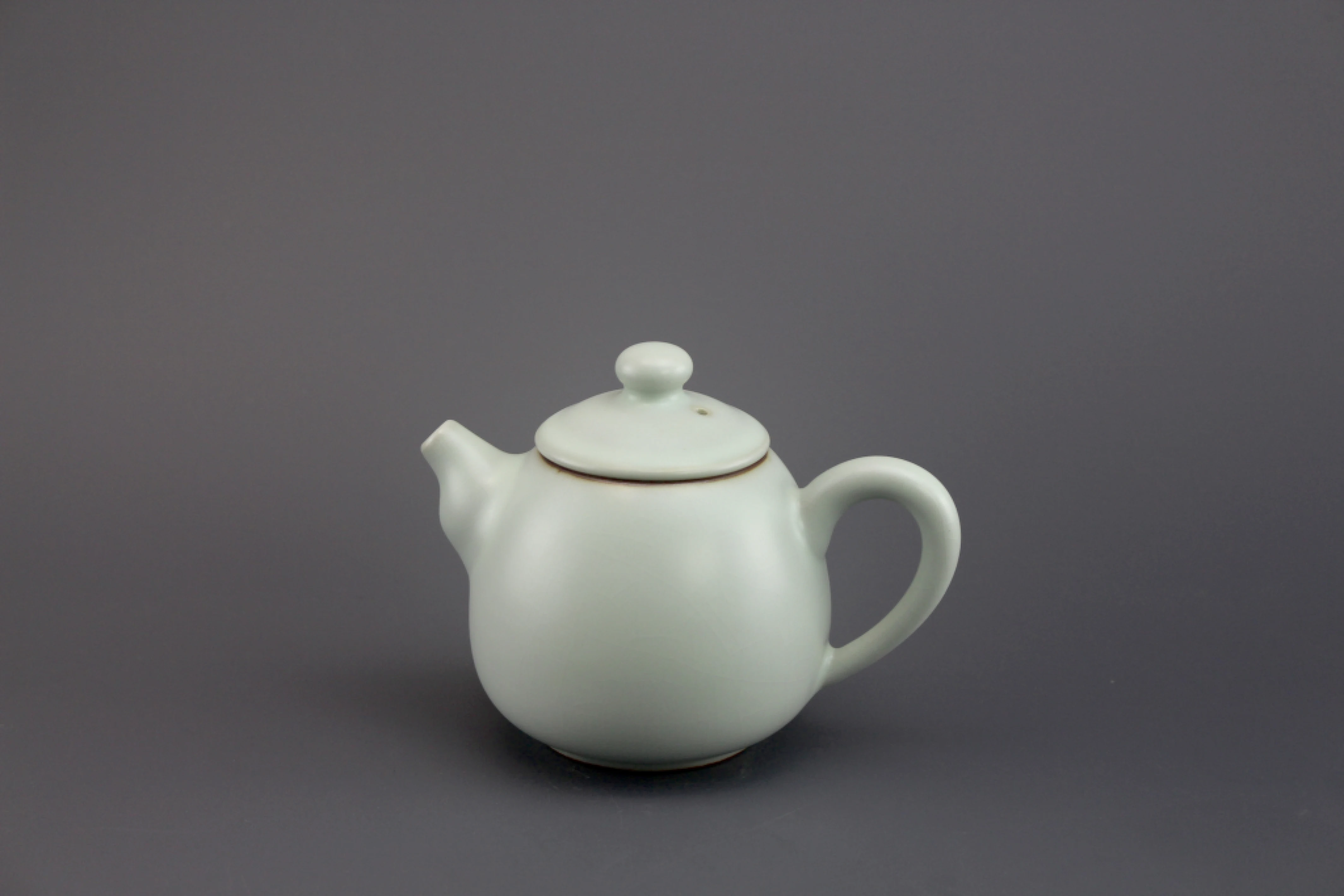 汝窯粉青龍蛋茶壺(260cc)
