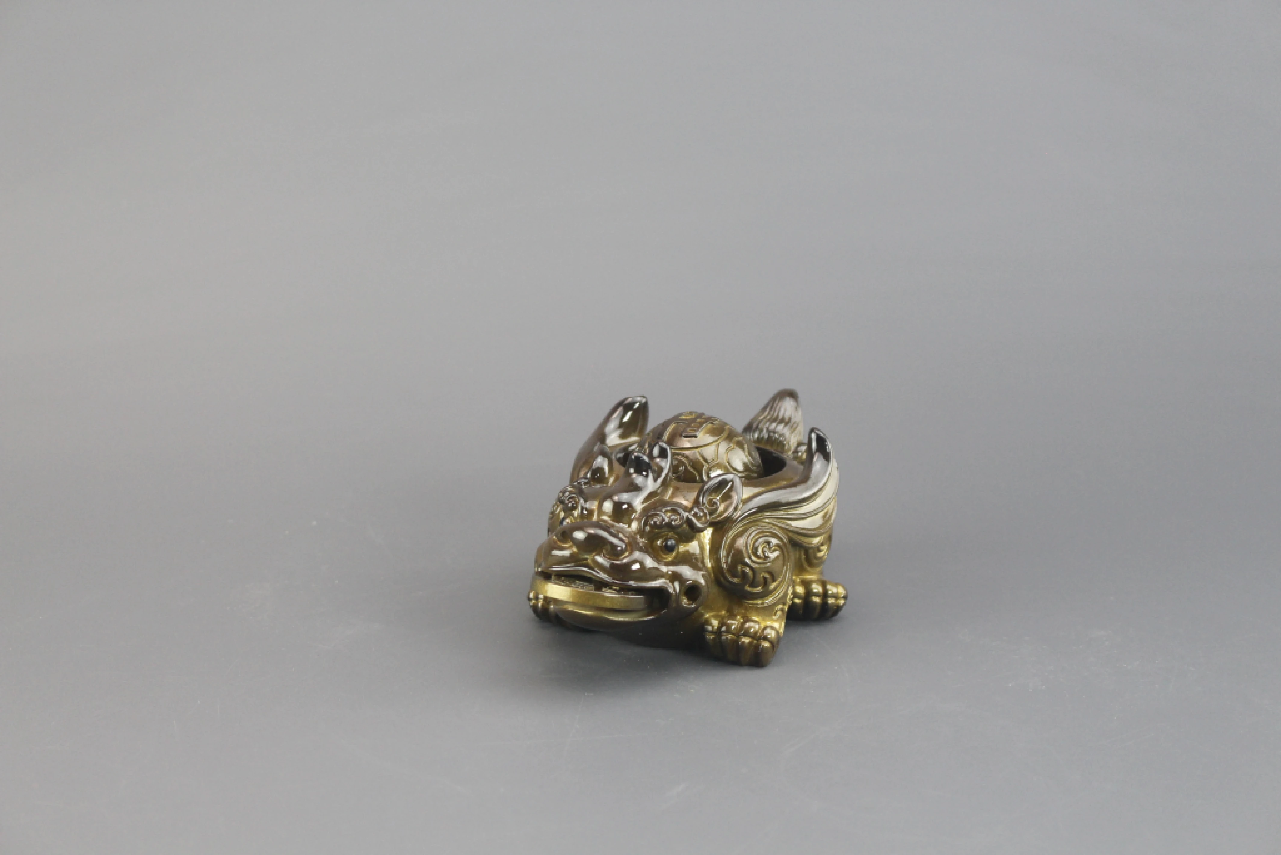 送料無料！ 銅茶寵 中国 銅製 神獣置物 茶道 茶台 茶寵 置物