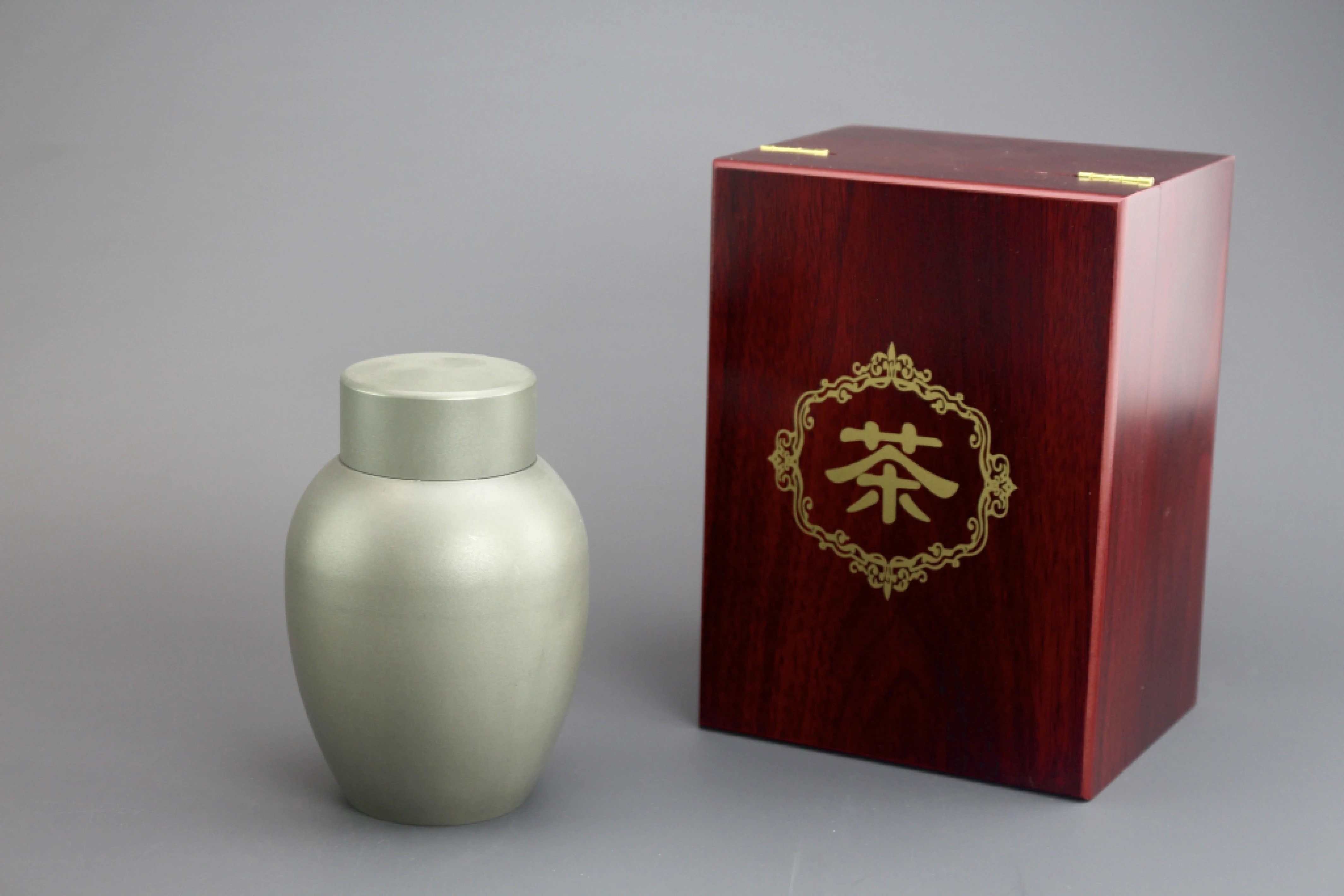仿古壇型4兩錫罐
