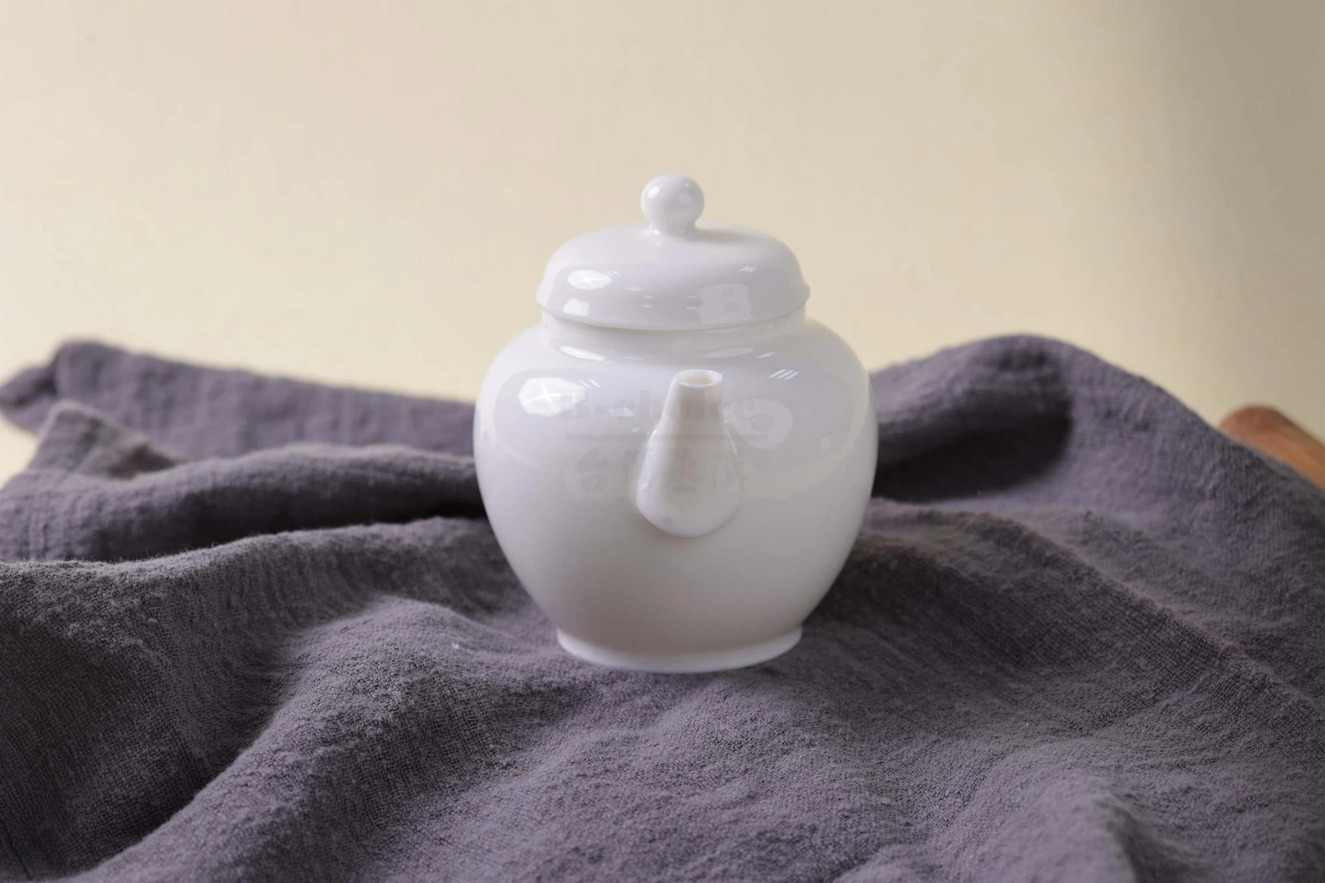 東方玉瓷福德壺(140cc)