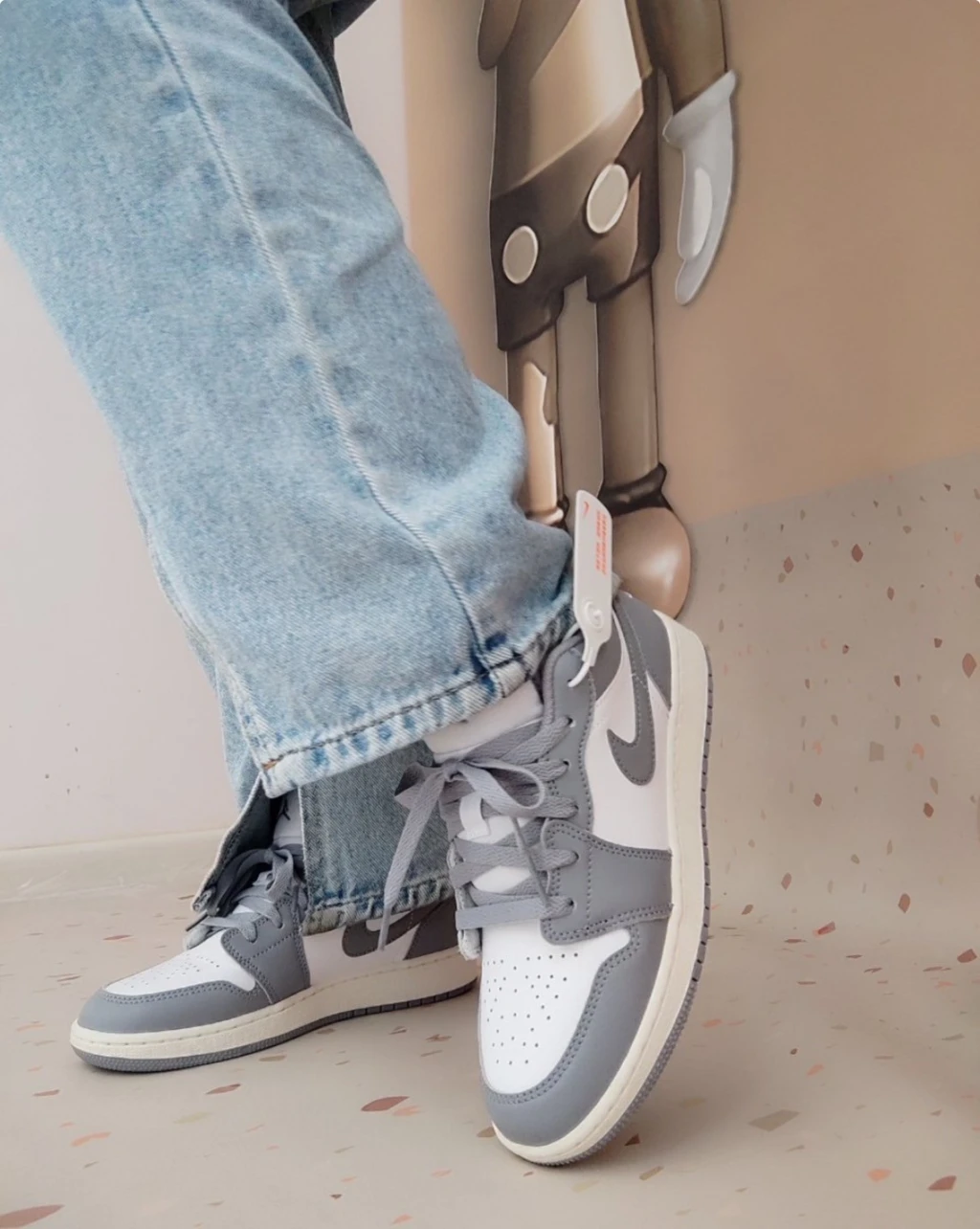 NIKE AJ1白灰奶油底 553560-053