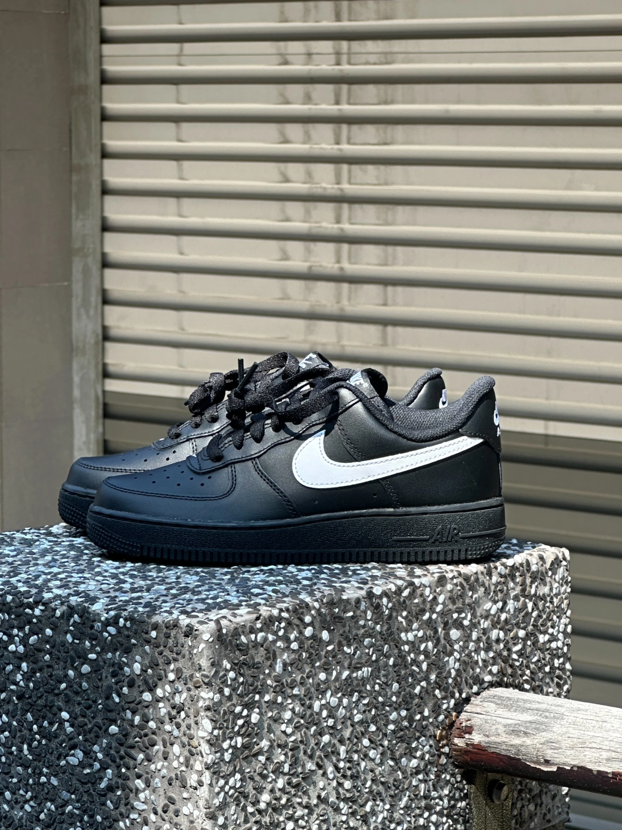 【現貨】Nike Air Force 1 全黑白勾小AMBUSH 黑武士|FZ0627-010