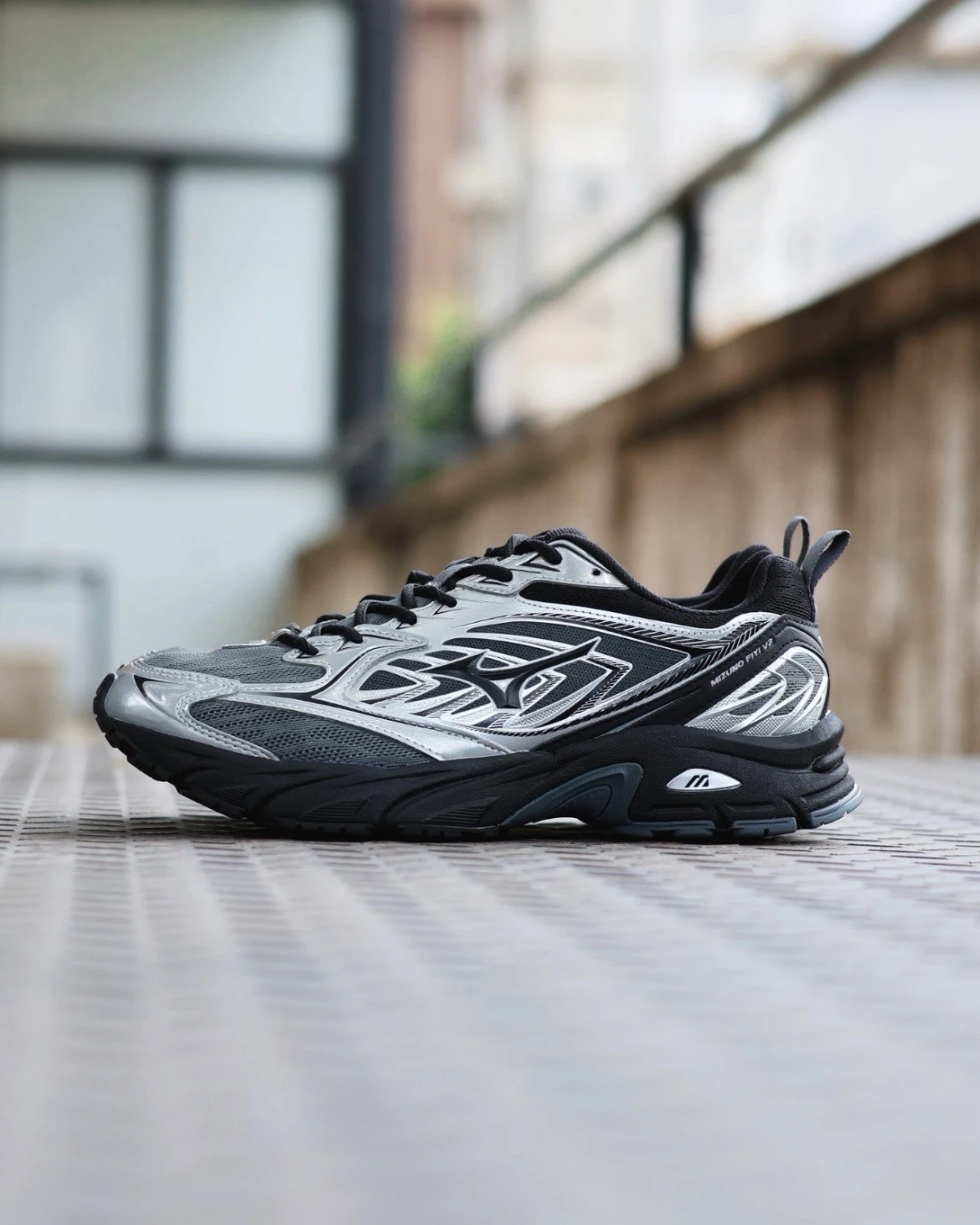 【預購】 Mizuno FIYI V2 復古液態銀黑 D1GH241504