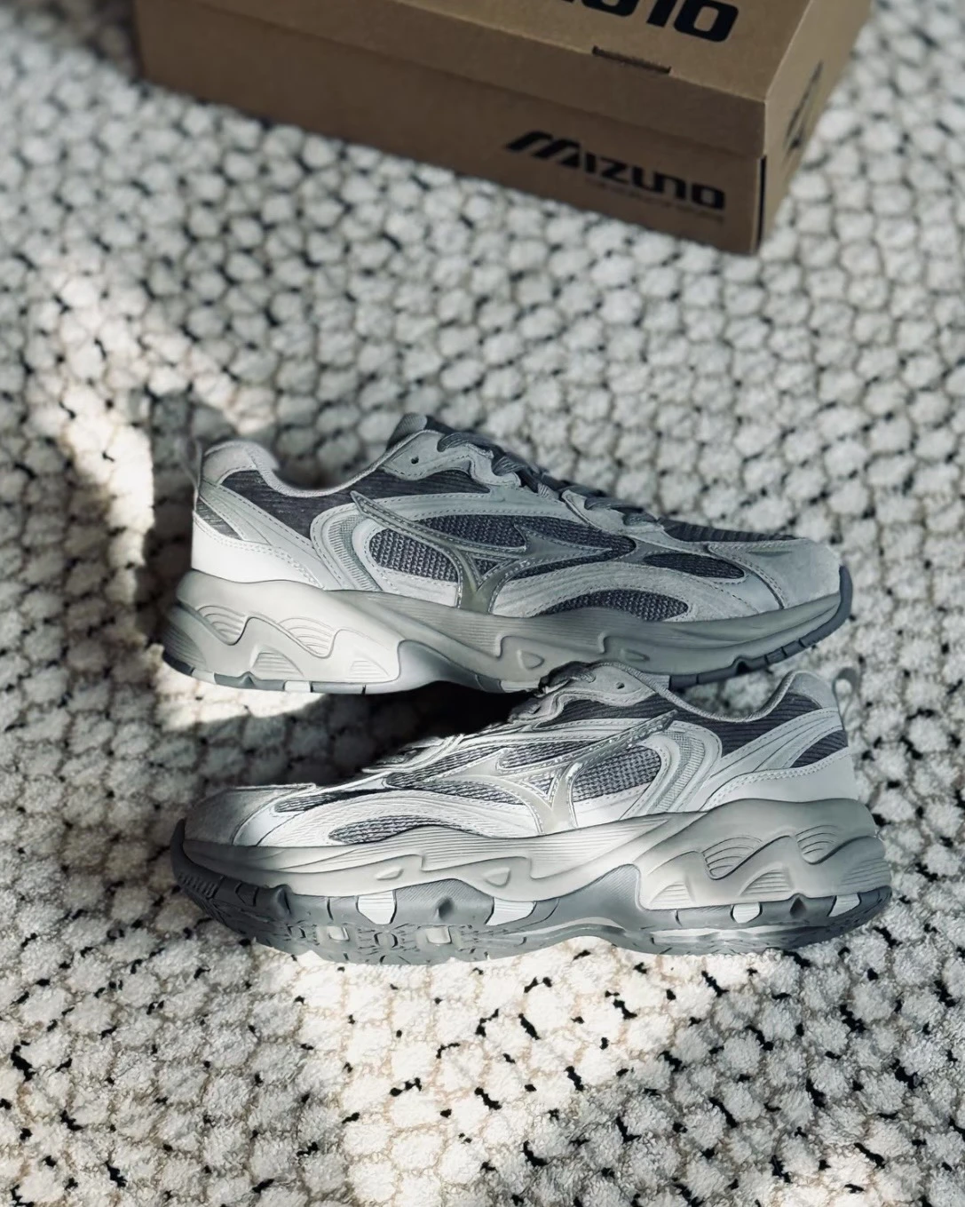 【預購】Mizuno TRAINER 2K V2 灰階復古 D1GH250406