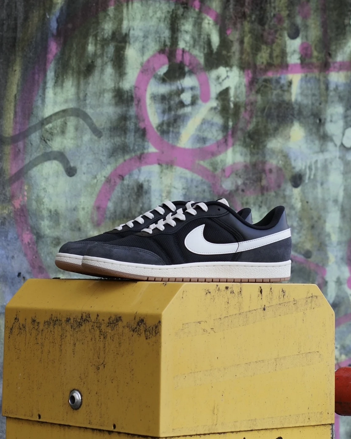 【新款】AIR JORDAN SKYLINE LOW 黑白生膠 天際線 膠底網布麂皮低筒休閒鞋IM2055-001