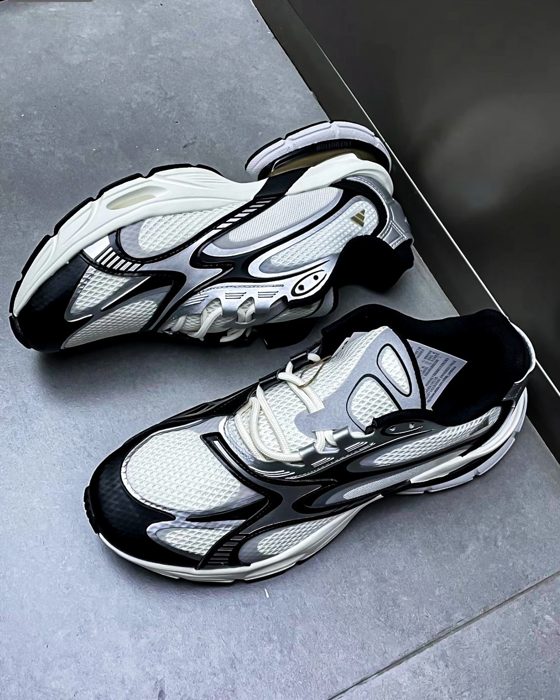 【預購】Adidas Formotion one 白銀 銀 銀黑 網眼 復古 流線 科技感 JQ9349