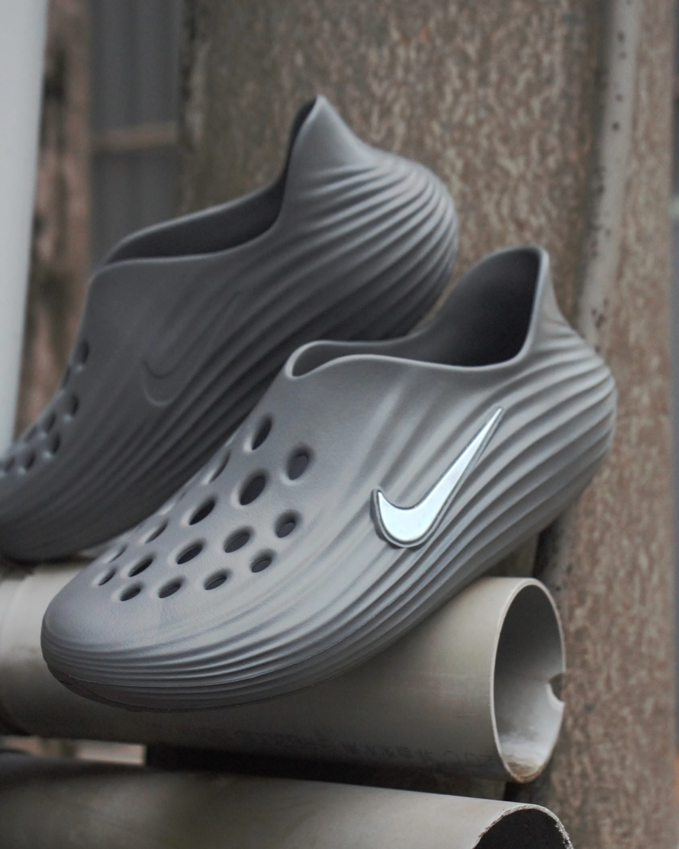 【爆款回歸!】NIKE REACTX REJUVEN8 灰色泡棉休閒防水涼鞋拖鞋恢復鞋洞洞鞋HV5060-002