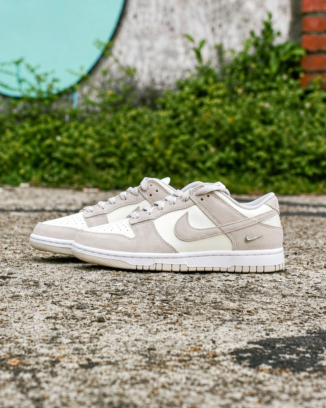【現貨】Nike Dunk Low 小銀勾 麂皮 復古 低筒 月牙灰IO4244-105