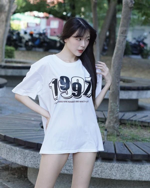 【現貨】美式1997數字短Tee