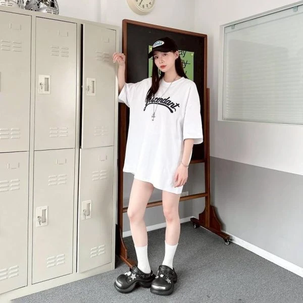 descendants貼布繡短Tee