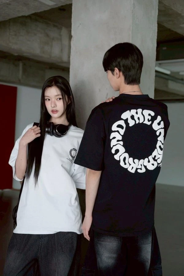 環繞字體發泡短Tee