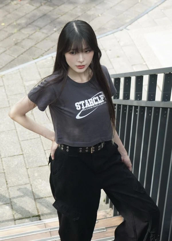 STARCLFS美式字母短版上衣