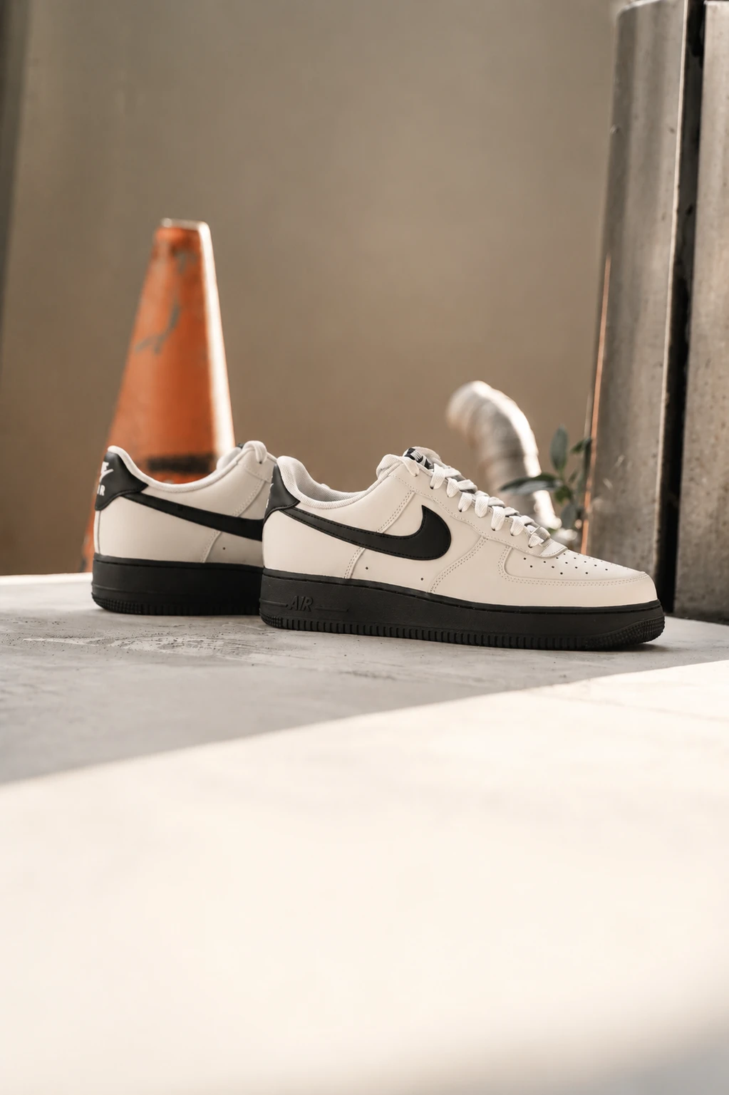 【新款】現貨 NIKE Air Force 1 AF1 卡其灰 黑 男款 Fj4146-005