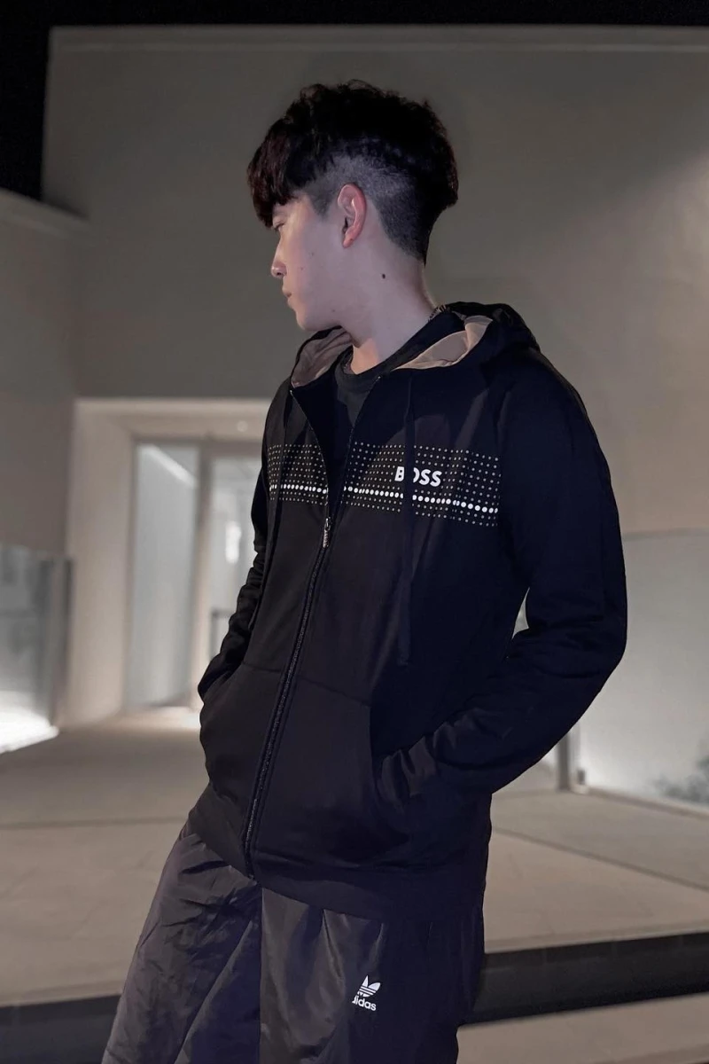 BOSS男胸前小logo連帽外套(黑)『二樓國際精品